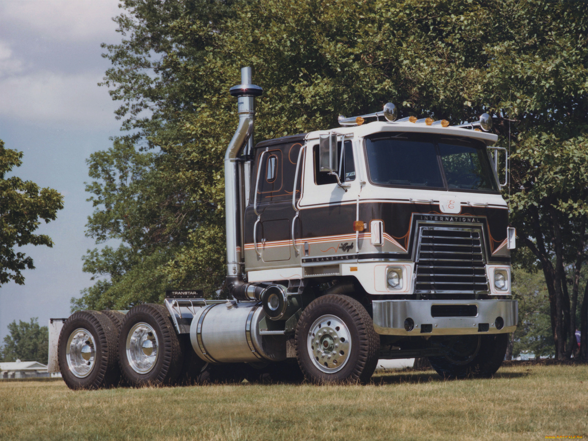 автомобили, international