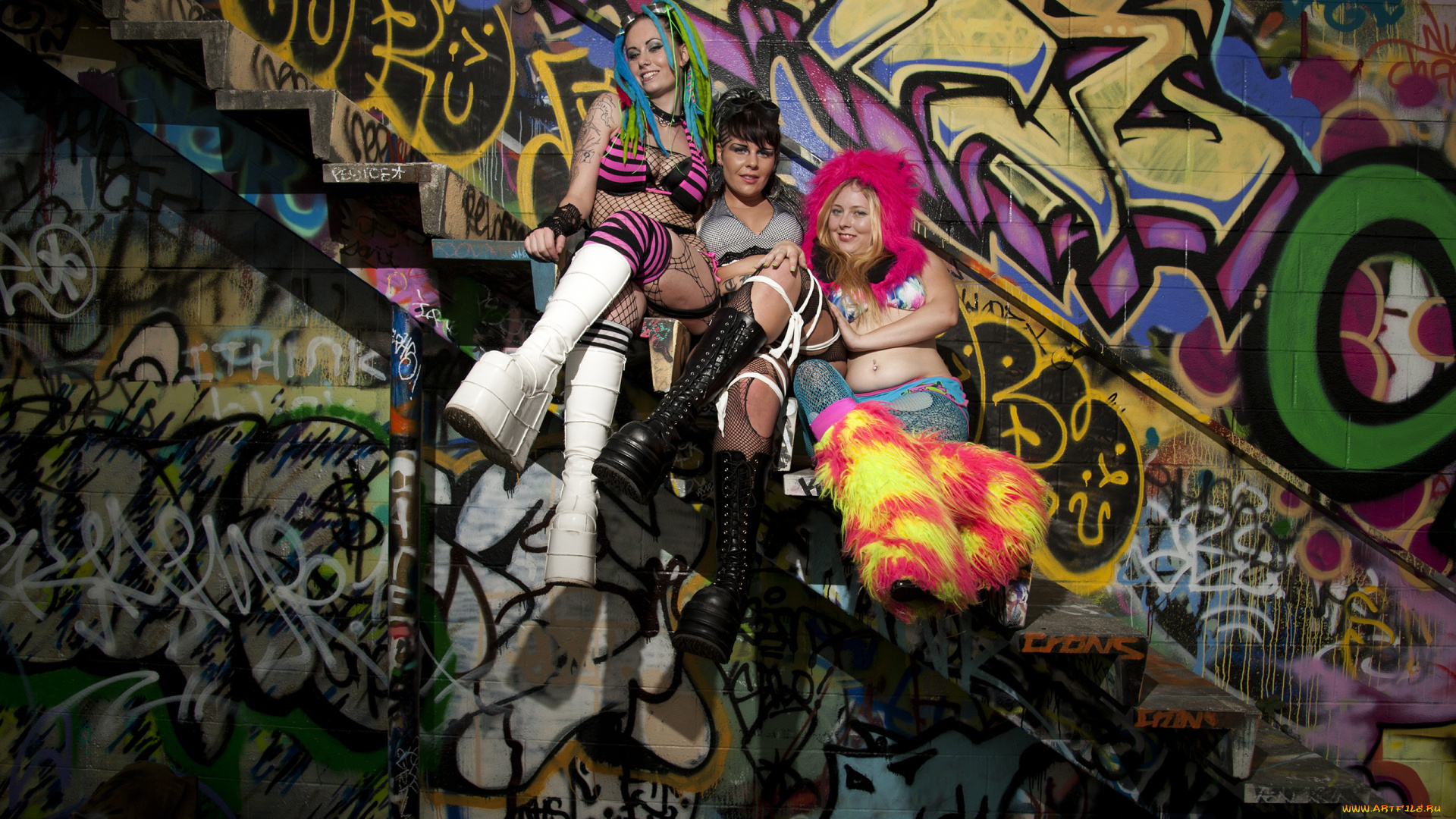 -Unsort, Креатив, девушки, unsort, креатив, граффити, сапоги