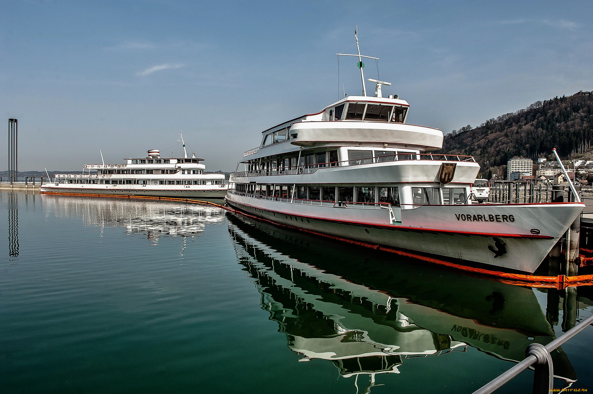 корабли, теплоходы, судно