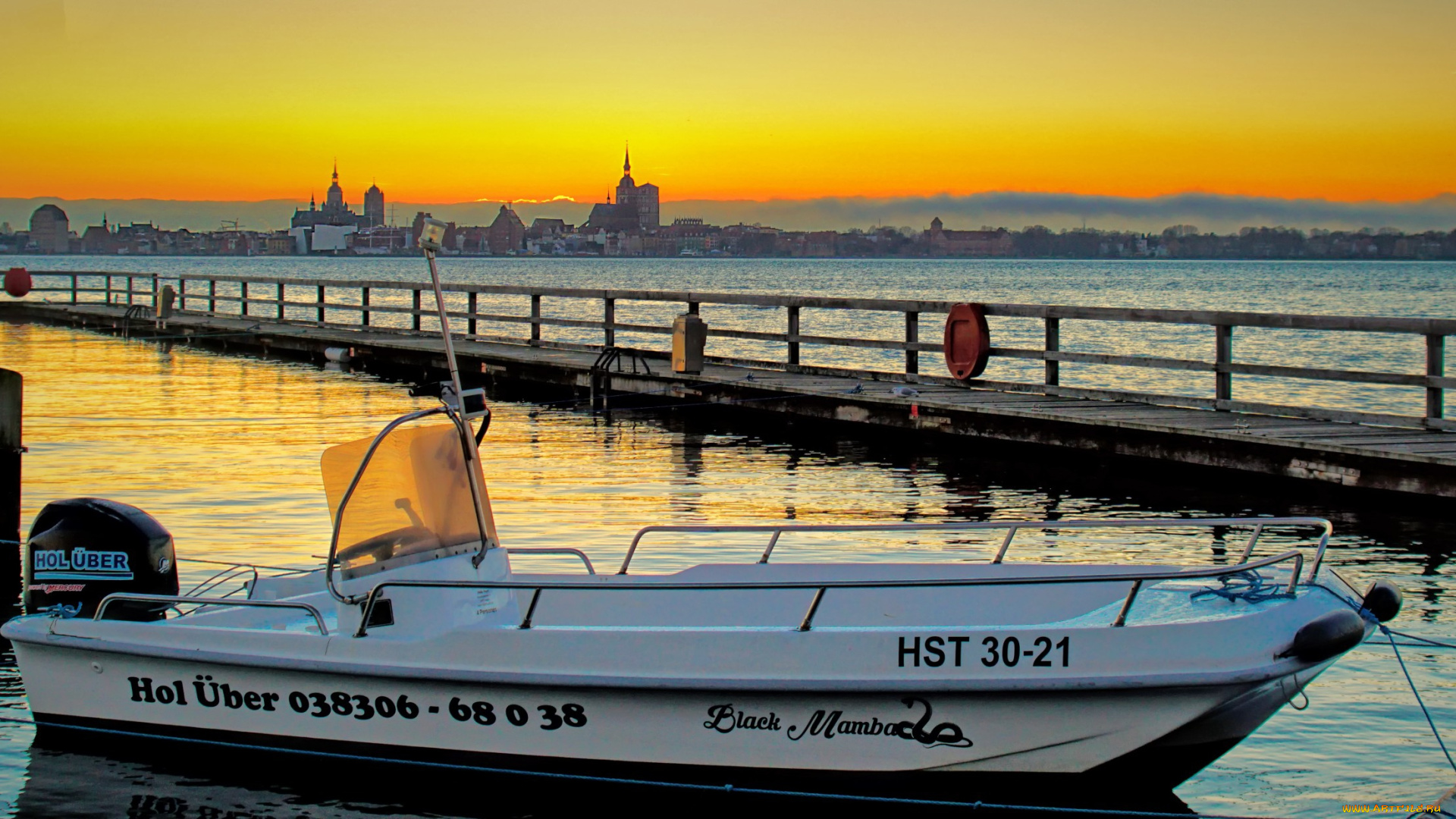 корабли, катера, приччал