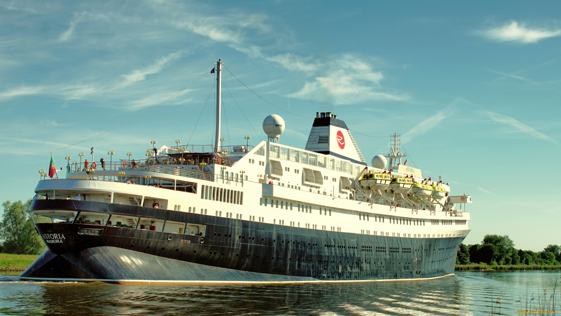 корабли, теплоходы, судно