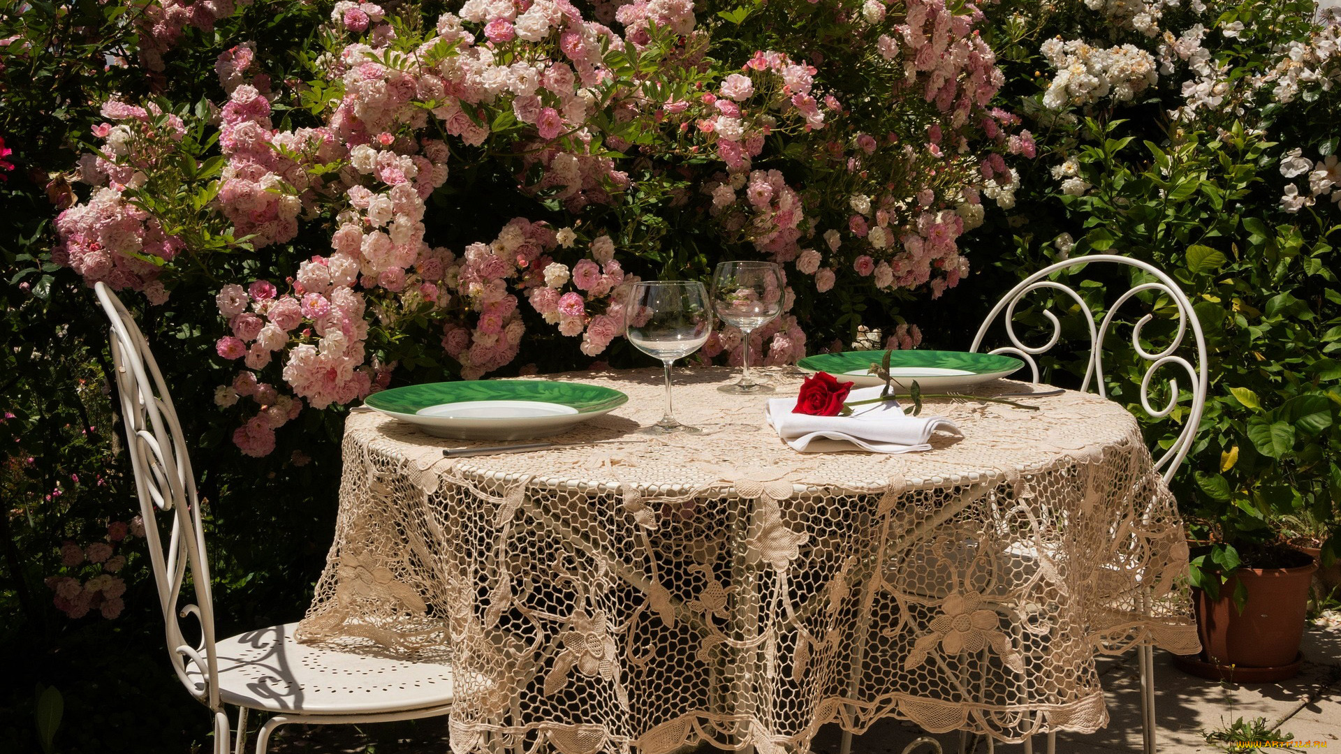 интерьер, декор, , отделка, , сервировка, стол, кружевная, скатерть, розы, бокалы