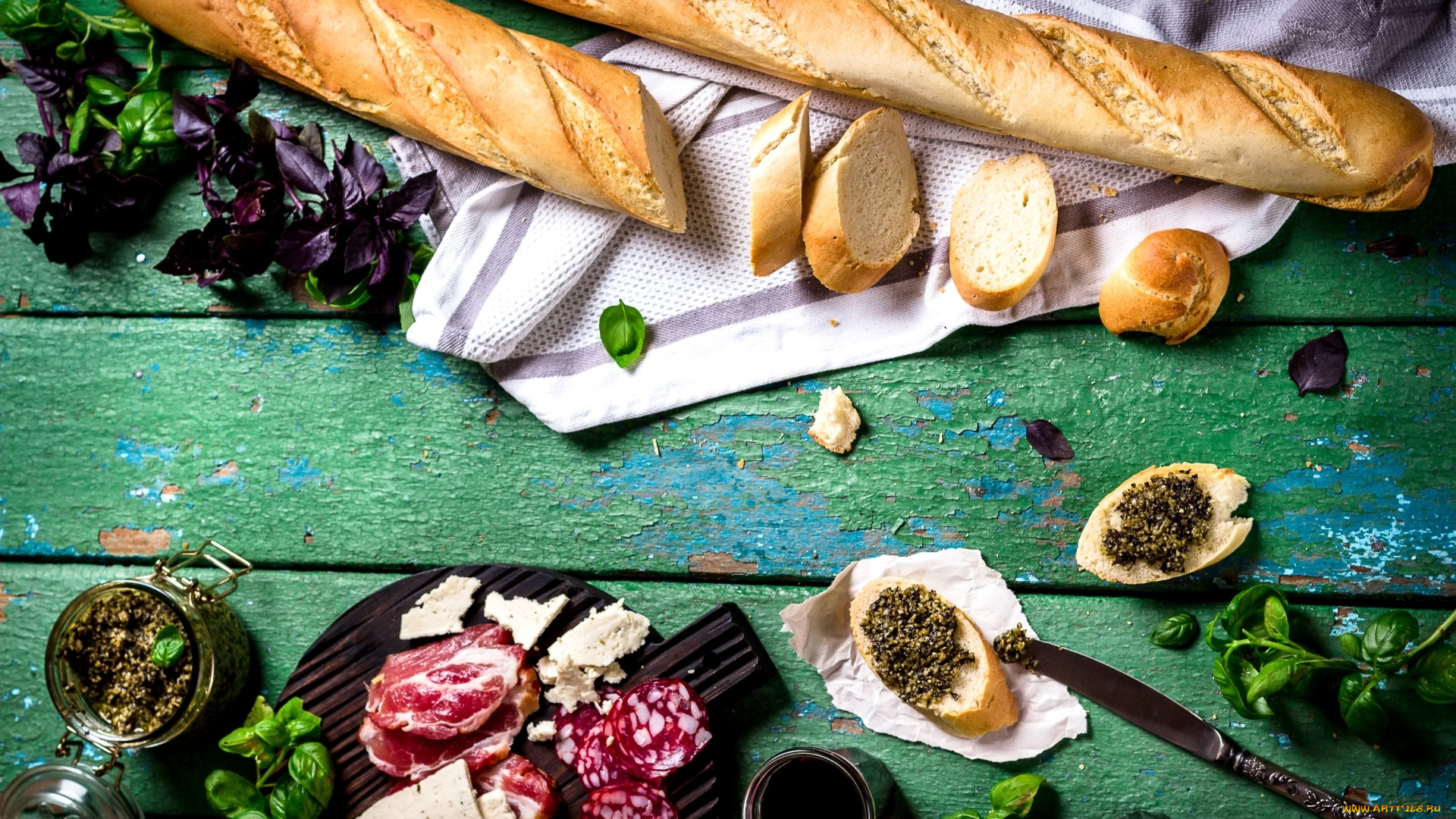 еда, бутерброды, , гамбургеры, , канапе, багет, хлеб, мясо, колбаса, сыр, базилик, песто