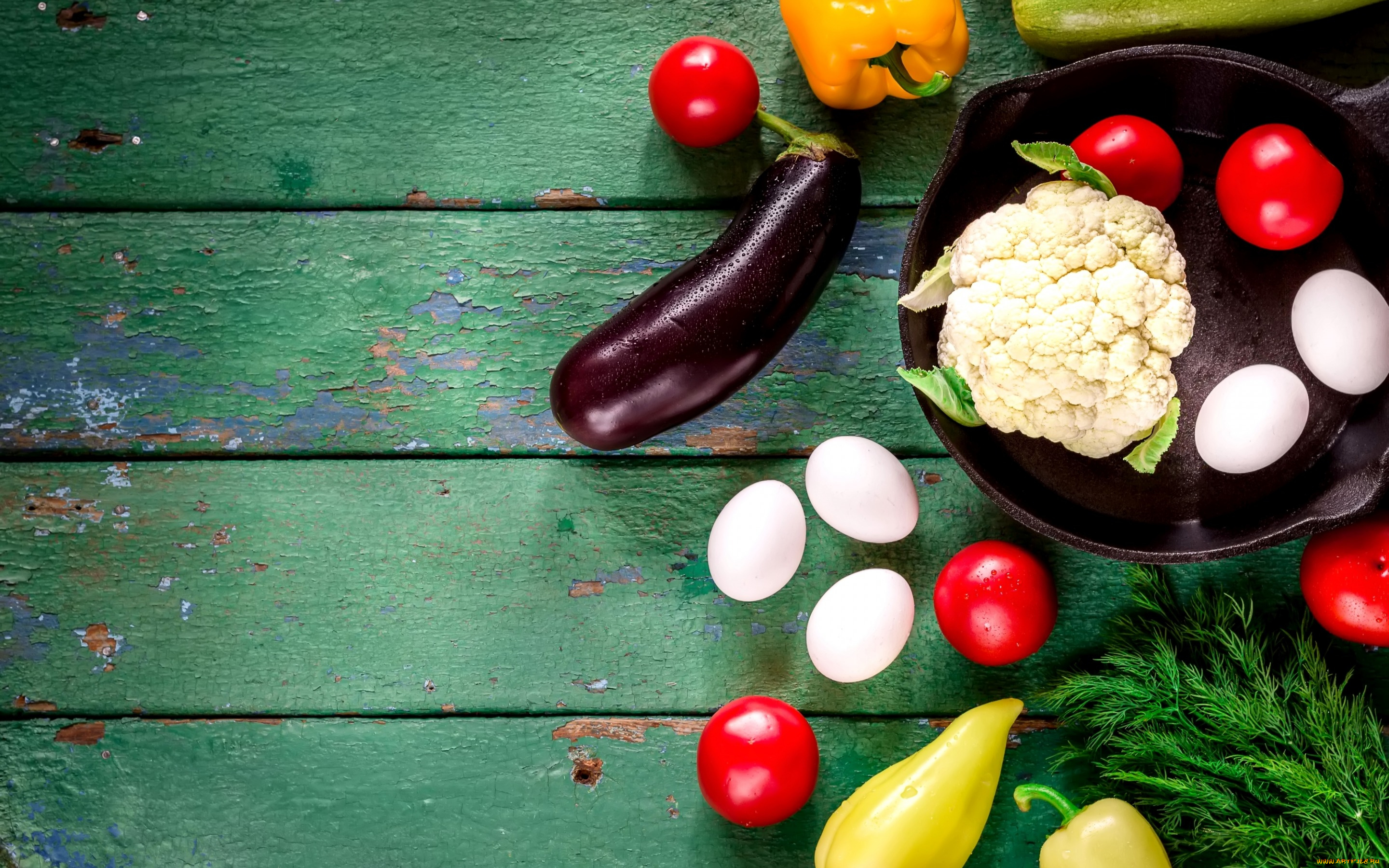 еда, овощи, яйца, лето, перец, помидоры, баклажан, кабачок, цветная, капуста, укроп, доски, томаты