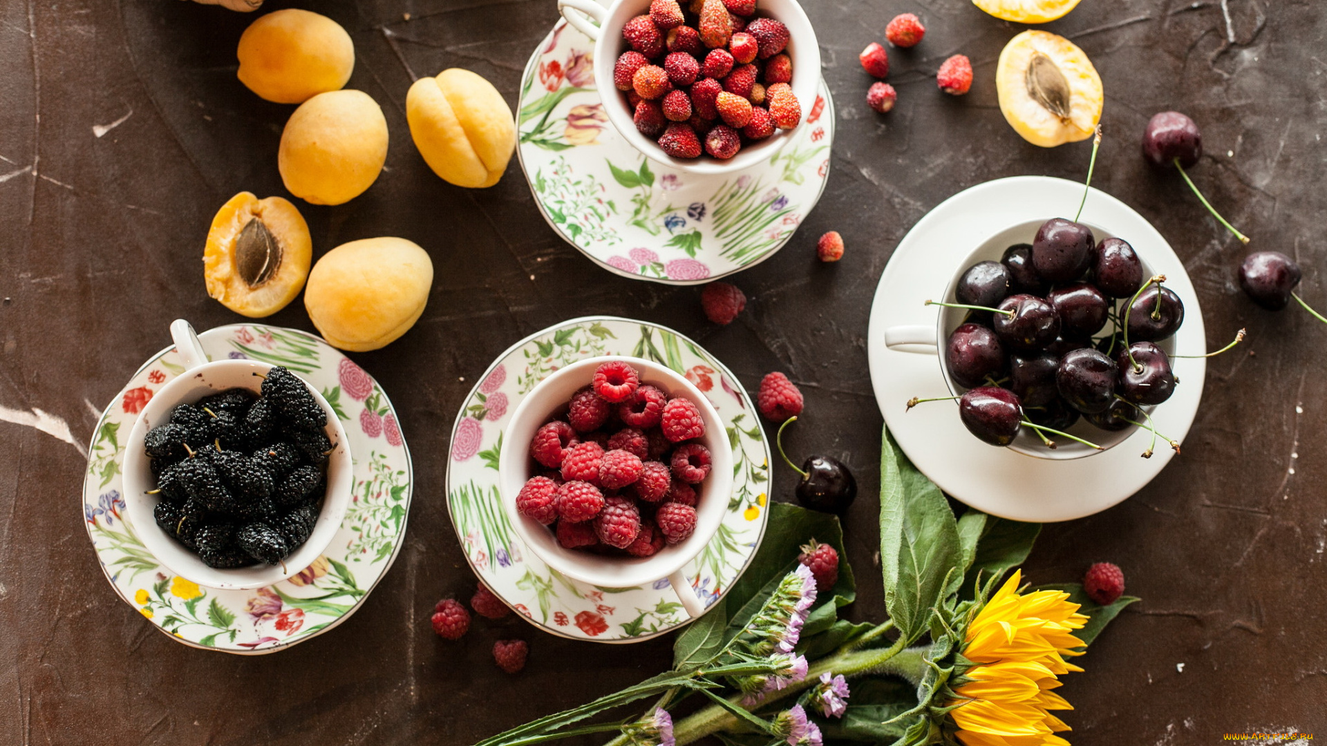 еда, фрукты, , ягоды, земляника, черешня, малина, ягоды, абрикос