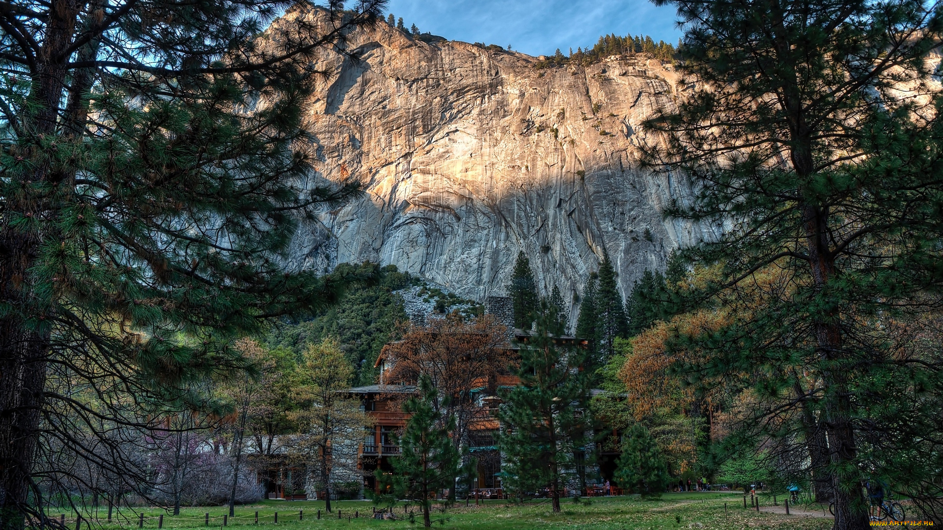 природа, горы, деревья, трава, здание