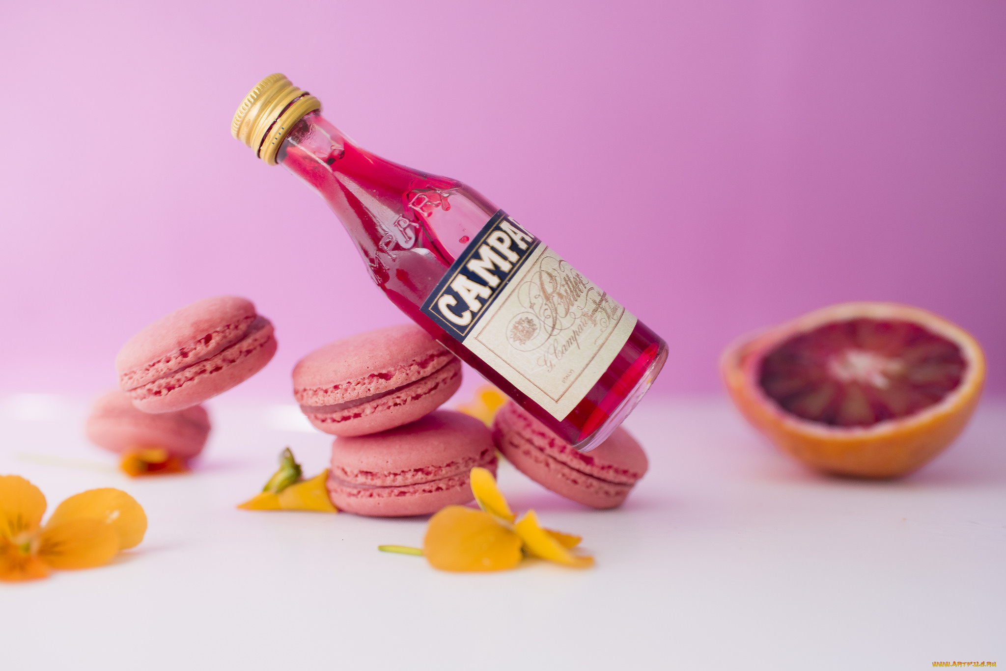 еда, макаруны, печенье, сироп, бутылка, сладость