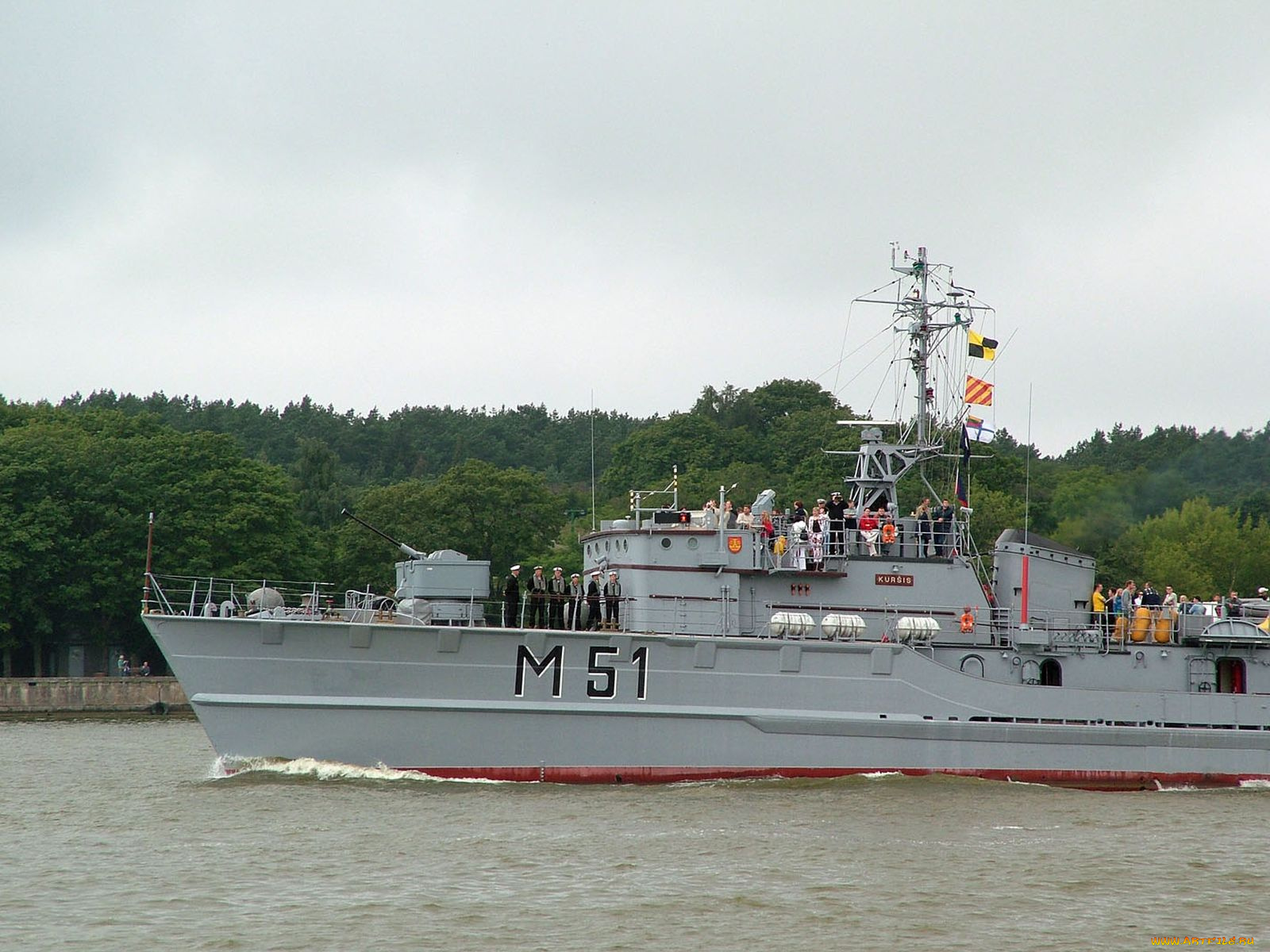 корабли, катера