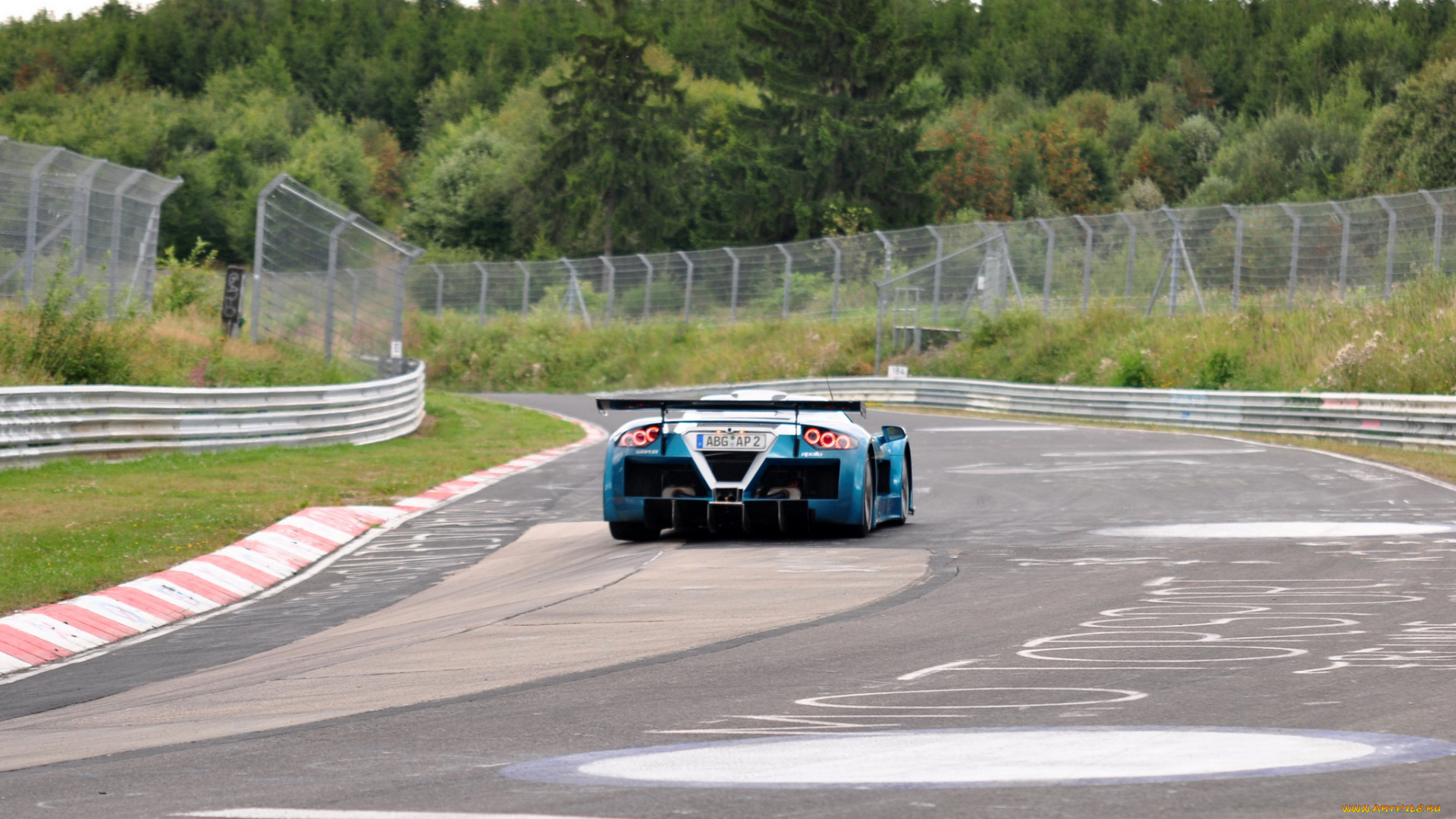 автомобили, gumpert