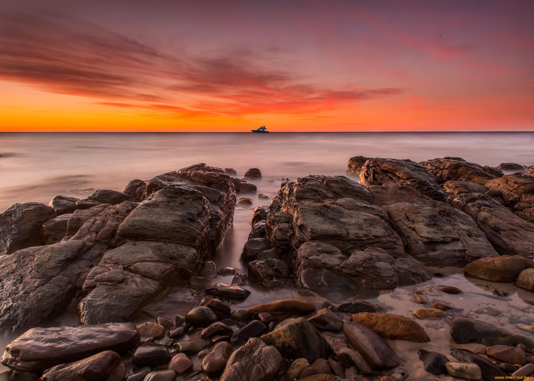 природа, побережье, рассвет, океан, камни, берег, вид, горизонт, яхта