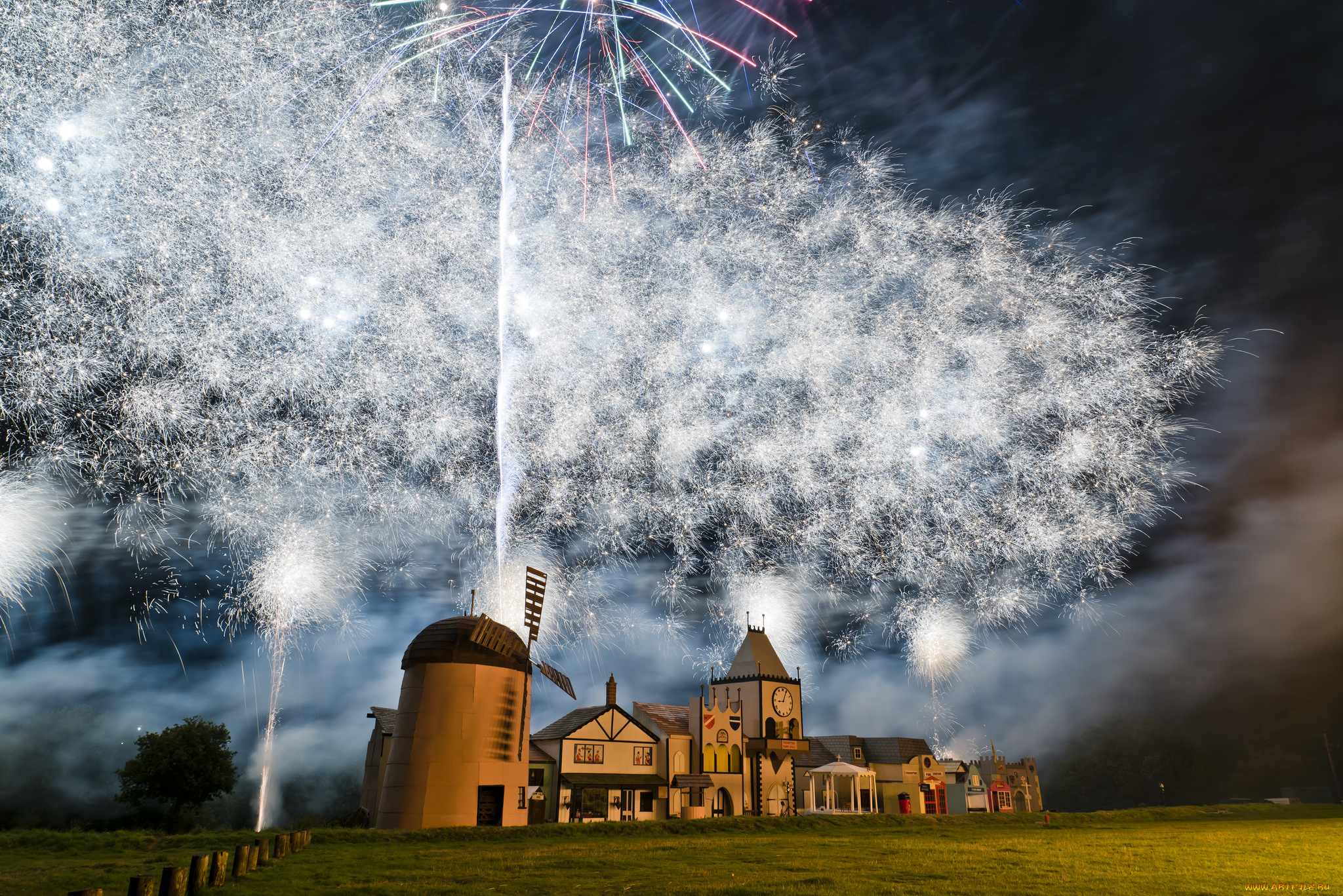 разное, салюты, , фейерверки, салют, ночь, городок, мельница
