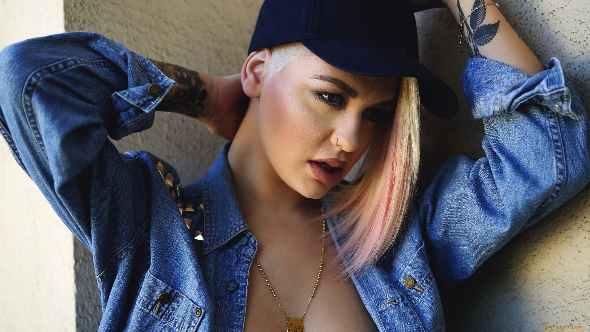 samii, ryan, девушки, samii, ryan, девушка, модель, блондинка, татуировка, тату, рисунки, кожа, пирсинг, модница, причёска, флирт, поза, сексуальная, стройная