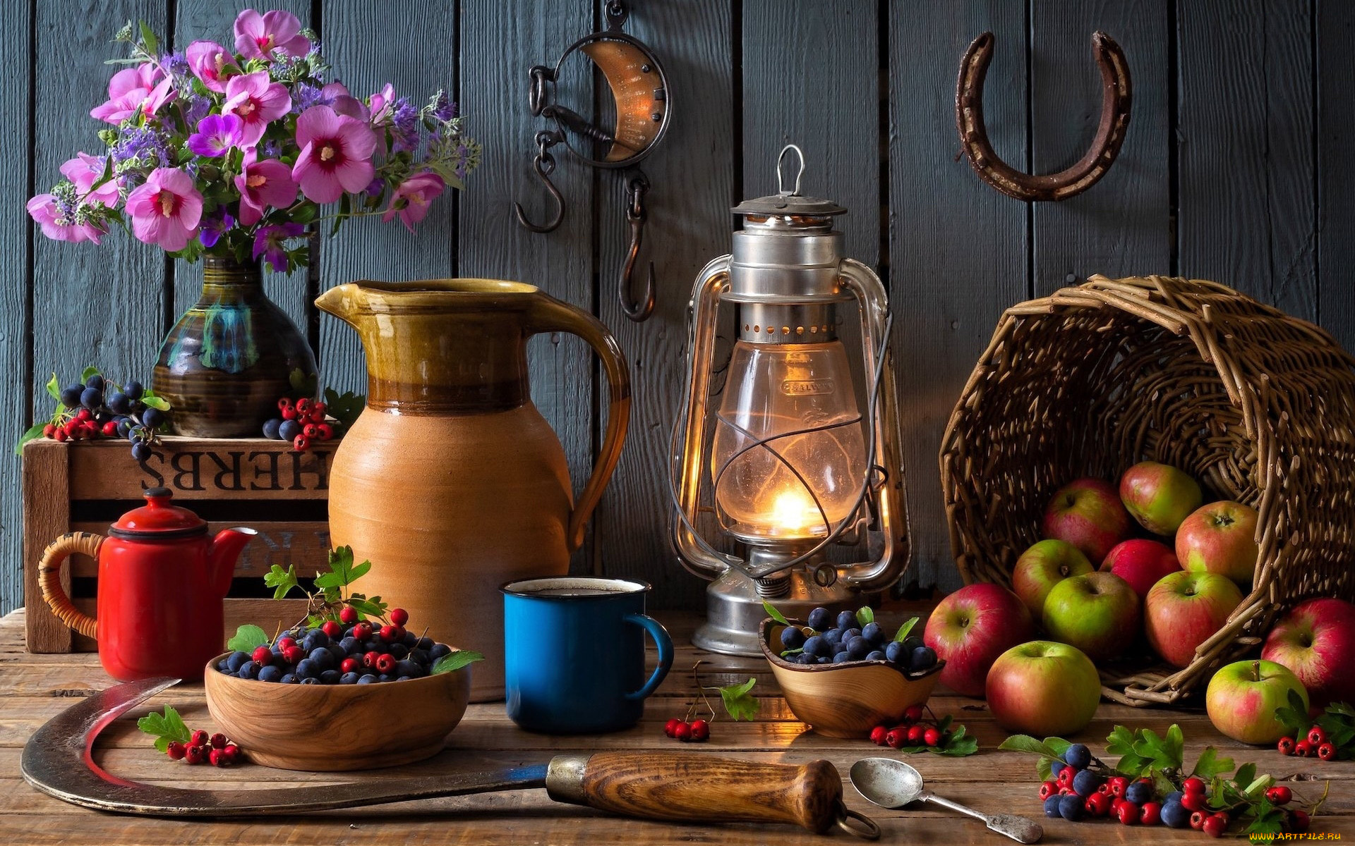 еда, натюрморт, букет, лампа, ягоды, яблоки