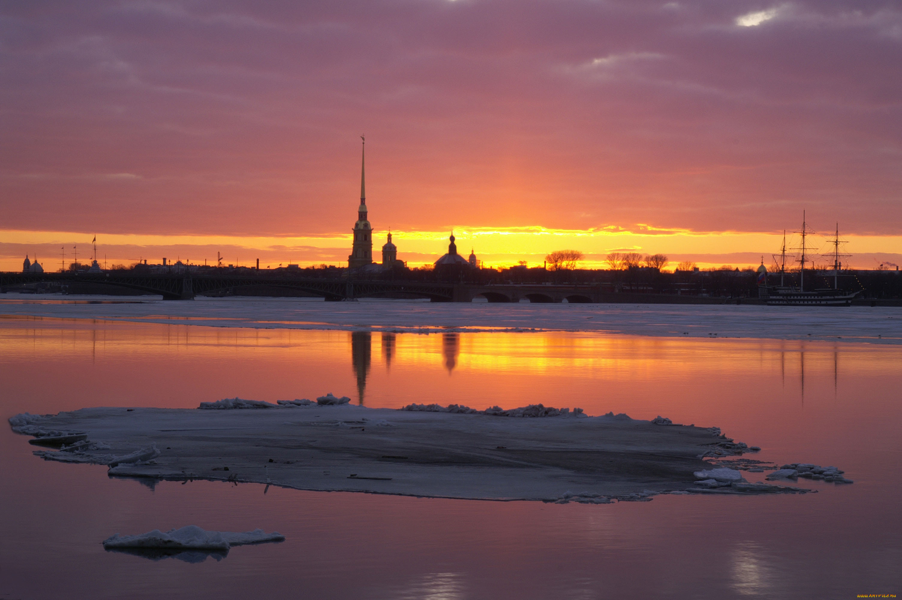 города, санкт-петербург, , петергоф, , россия, закат, шпили, река, лед