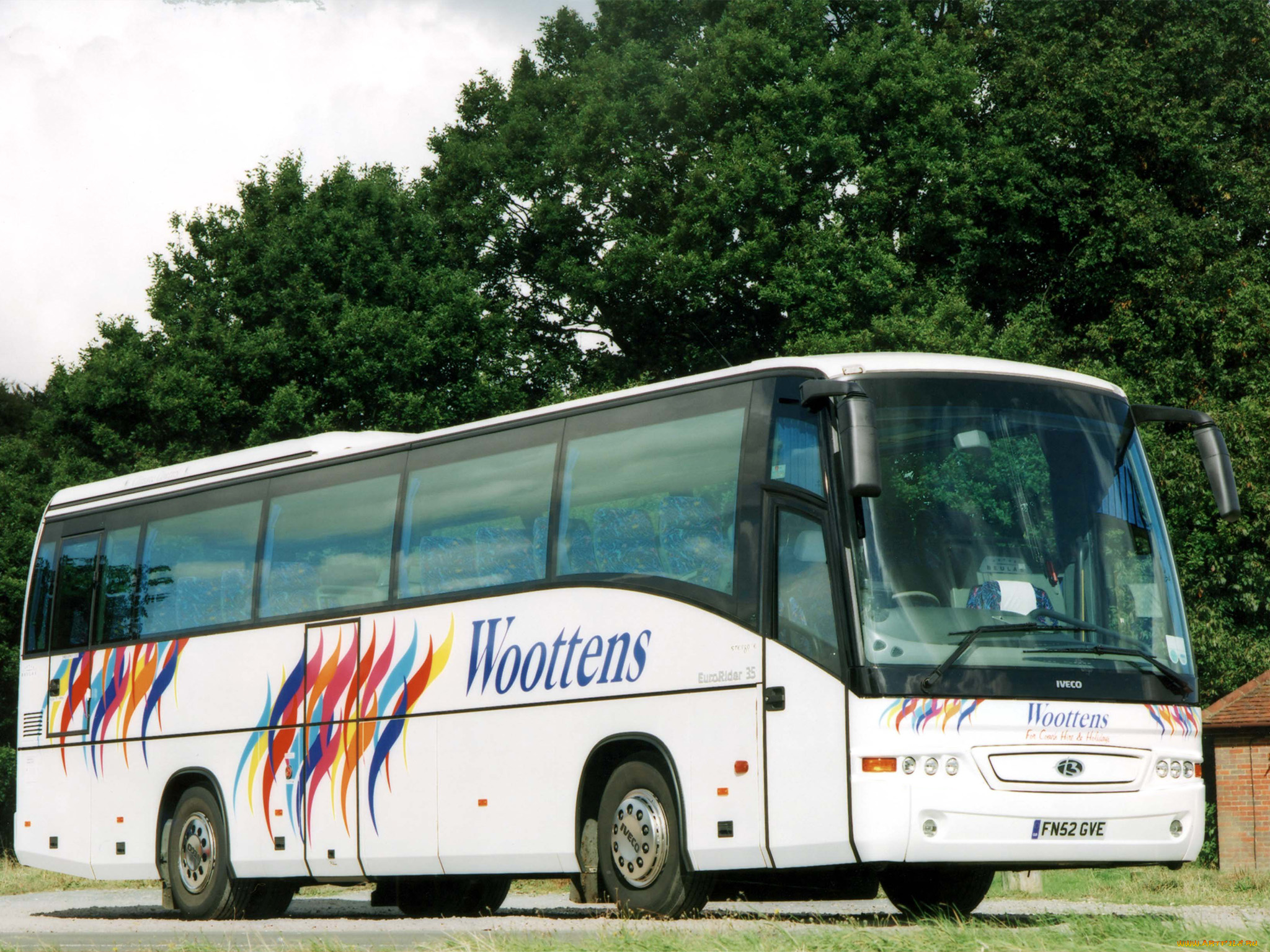 автомобили, автобусы