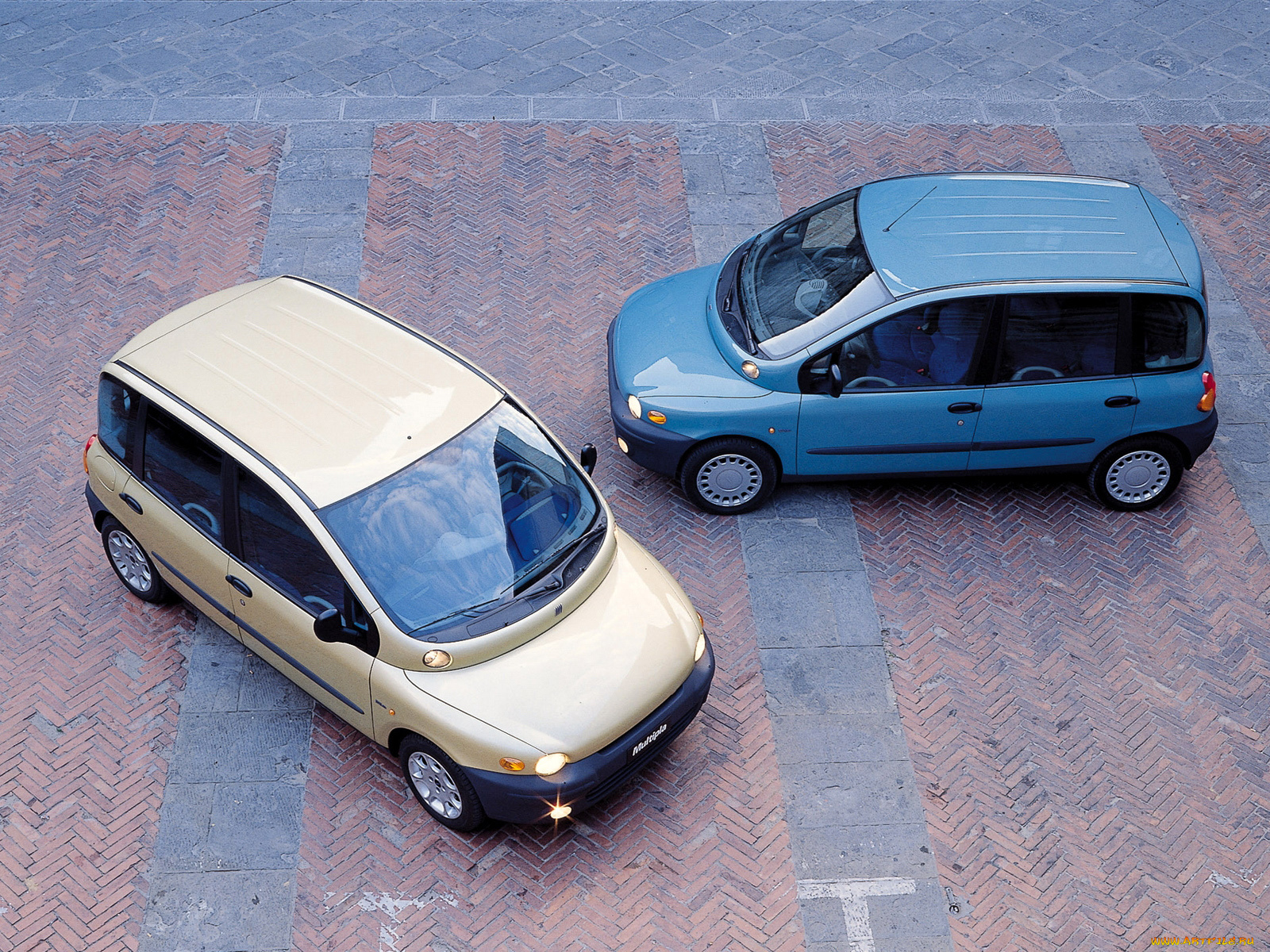 автомобили, fiat