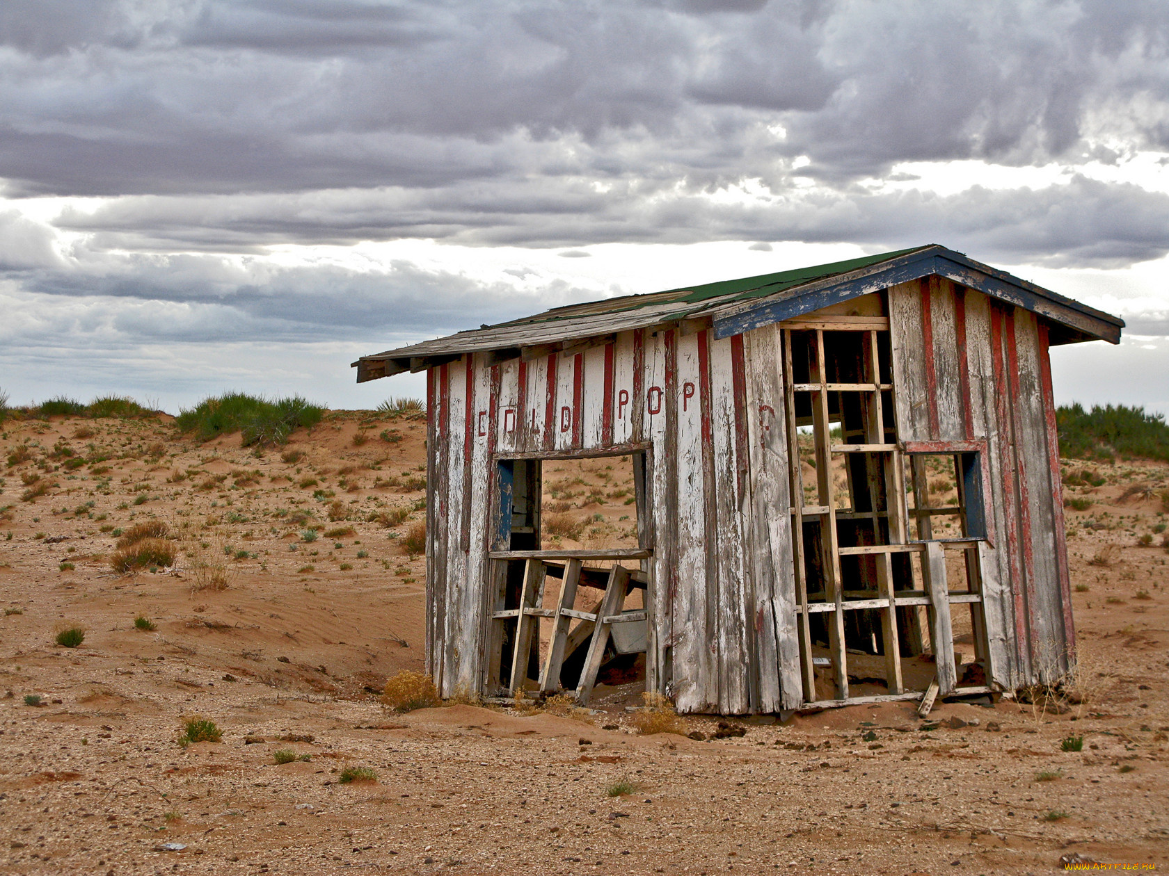 разное, развалины, руины, металлолом, сарай, доски, песок