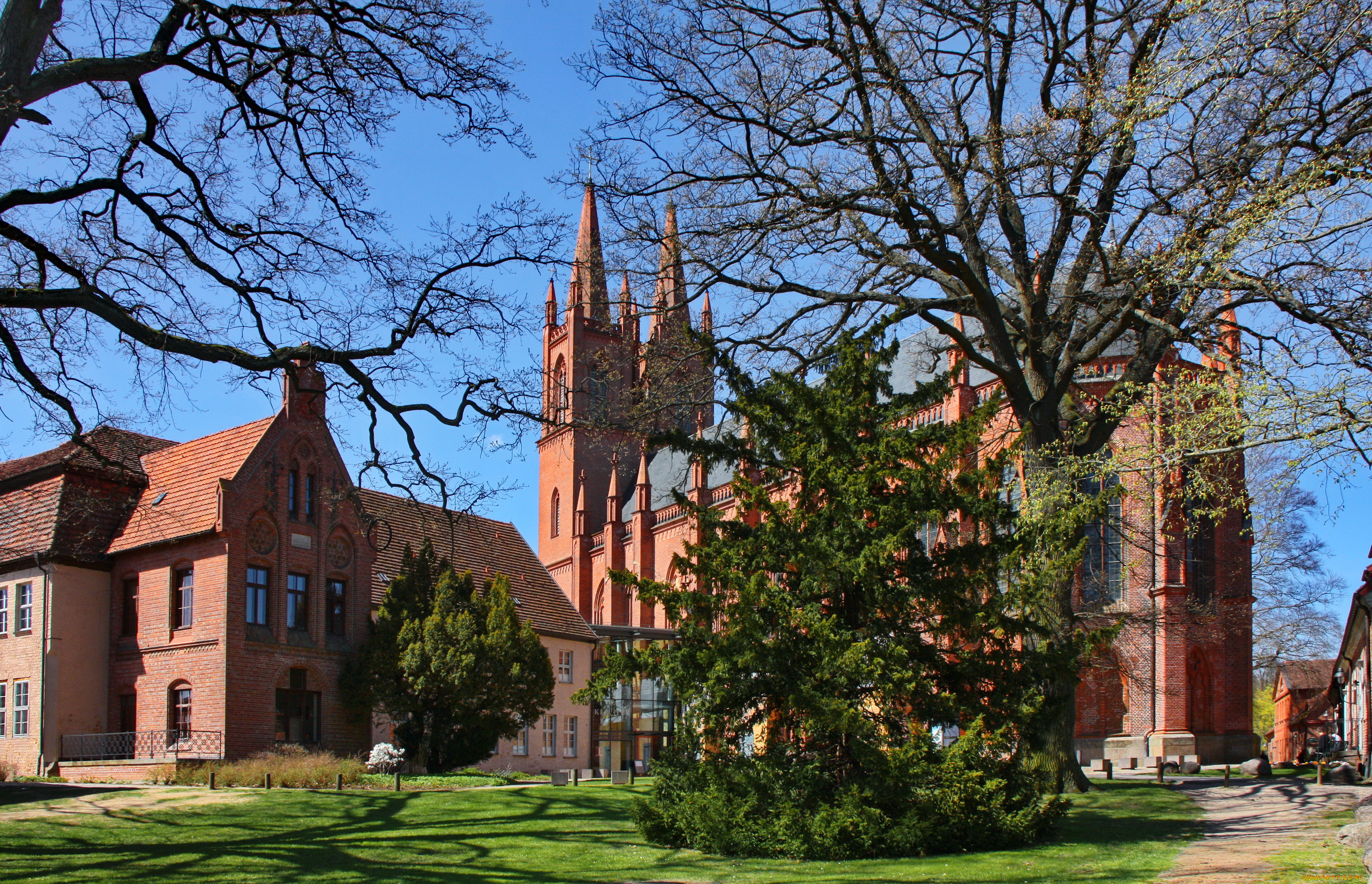 германия, доббертин, города, улицы, площади, набережные, дома, площадь, кирха
