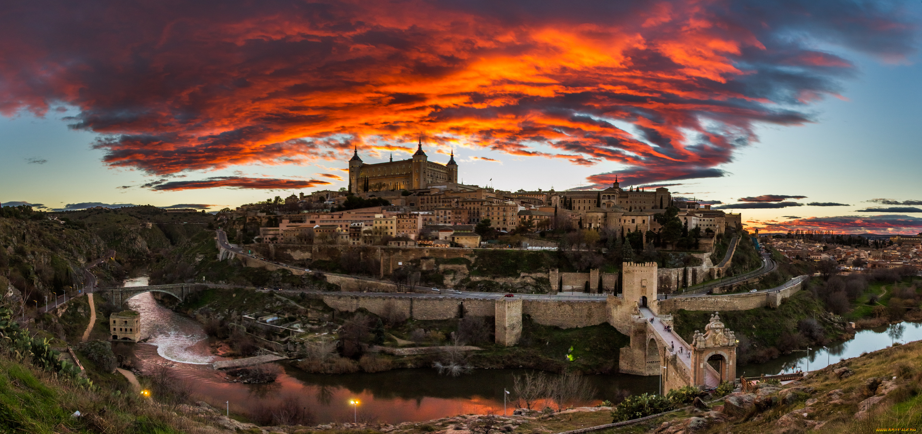 toledo, under, a, red, sky, города, толедо, , испания, тучи, зарево, замок, мосты, гора, река