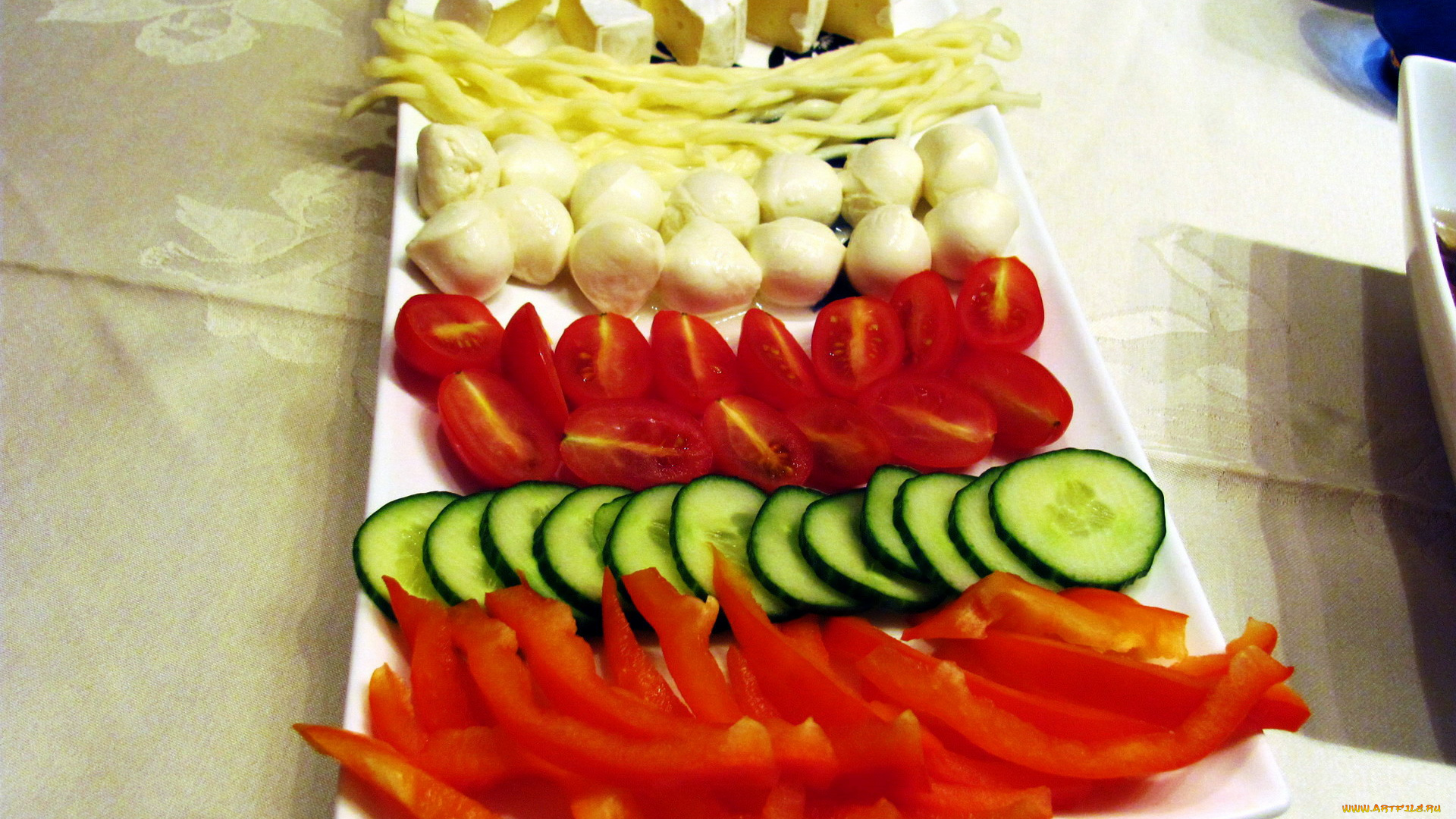 еда, разное, ассорти, томаты, помидоры, огурцы, перец