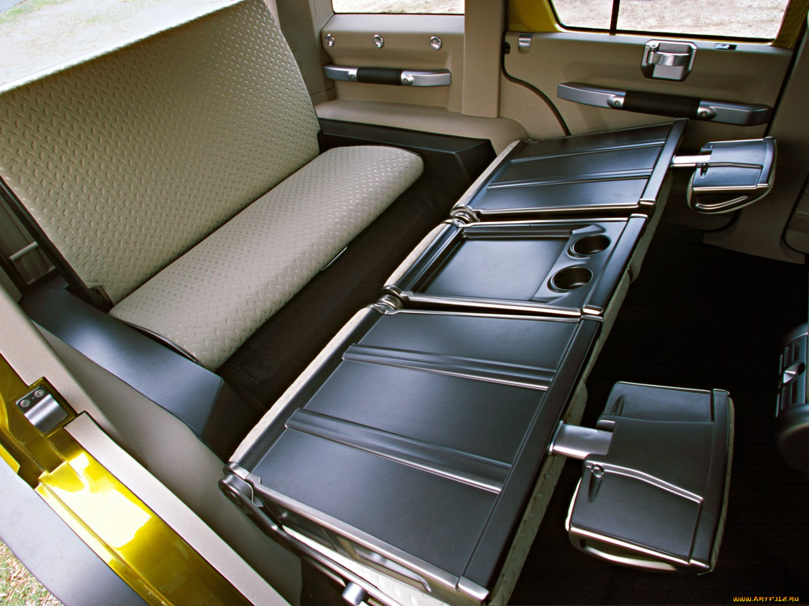 автомобили, интерьеры