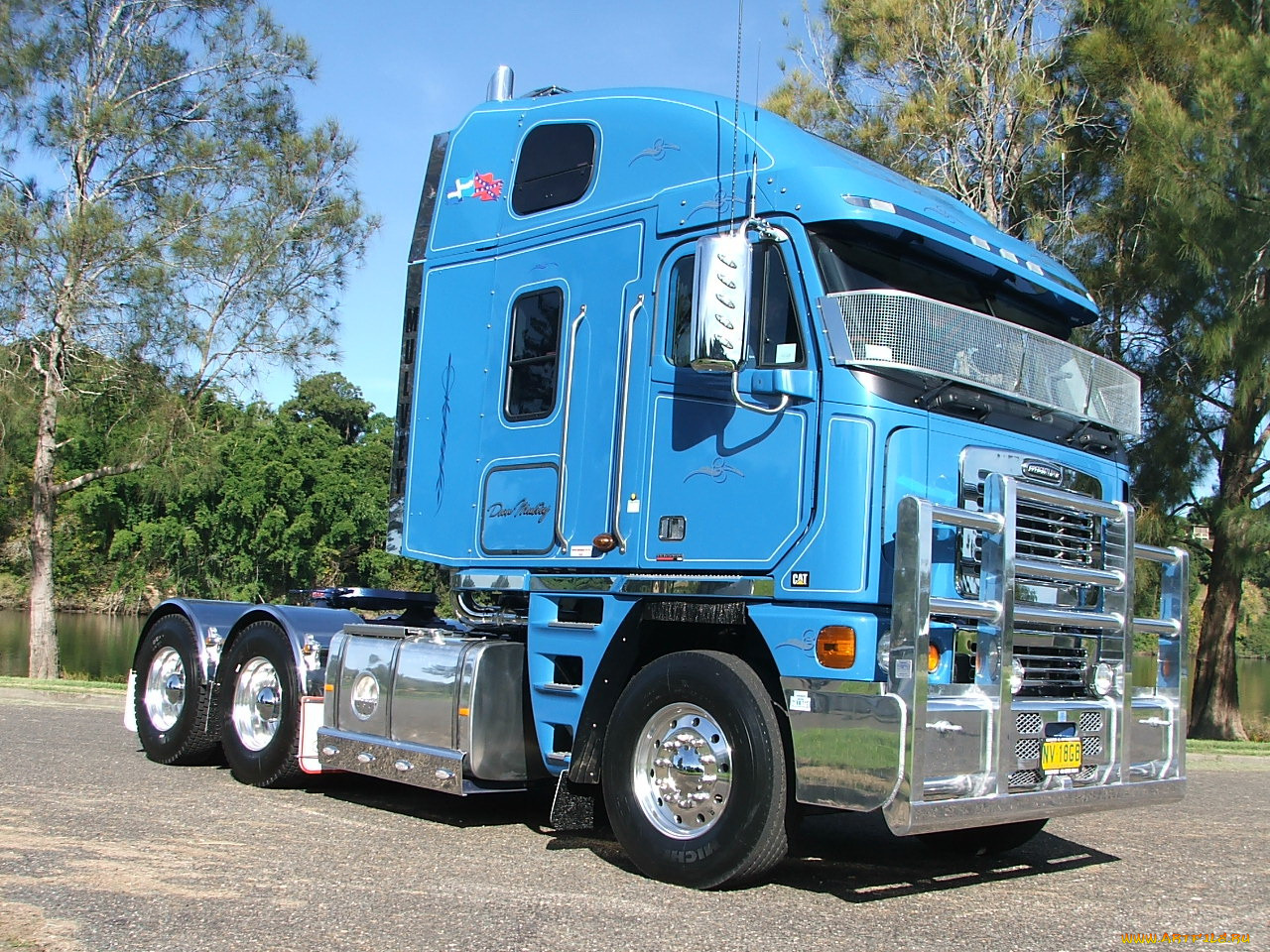 автомобили, freightliner