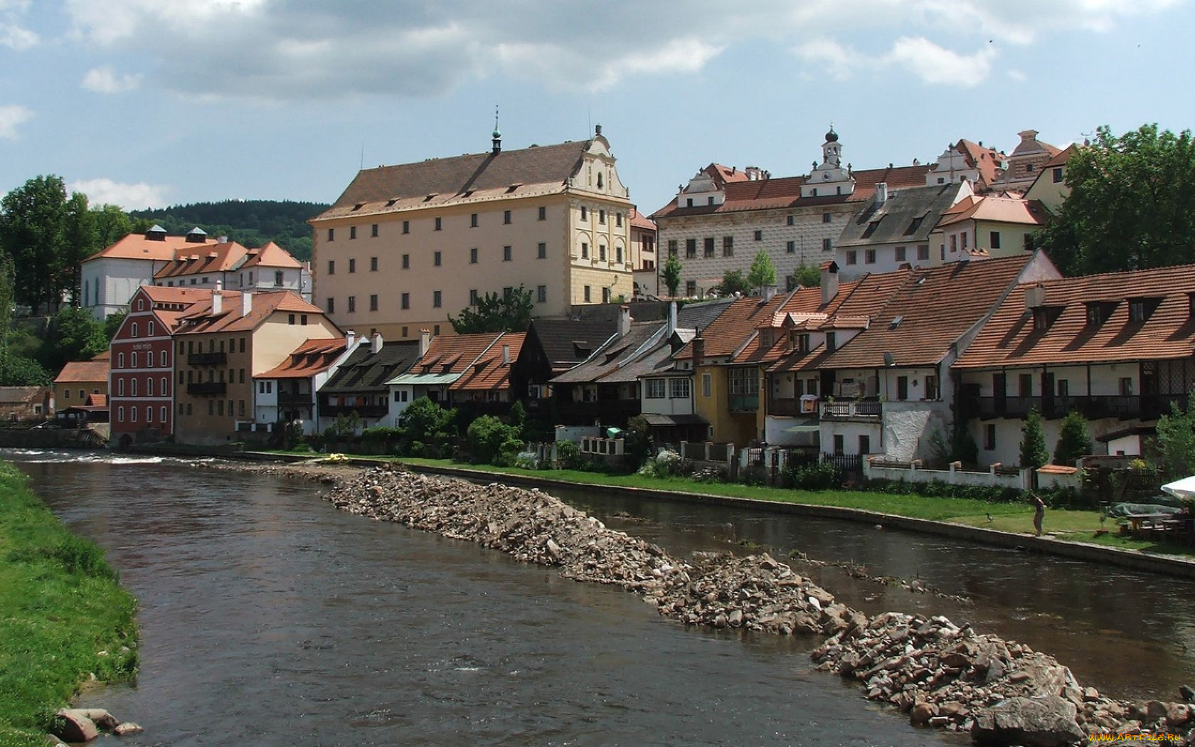 города, улицы, площади, набережные, река