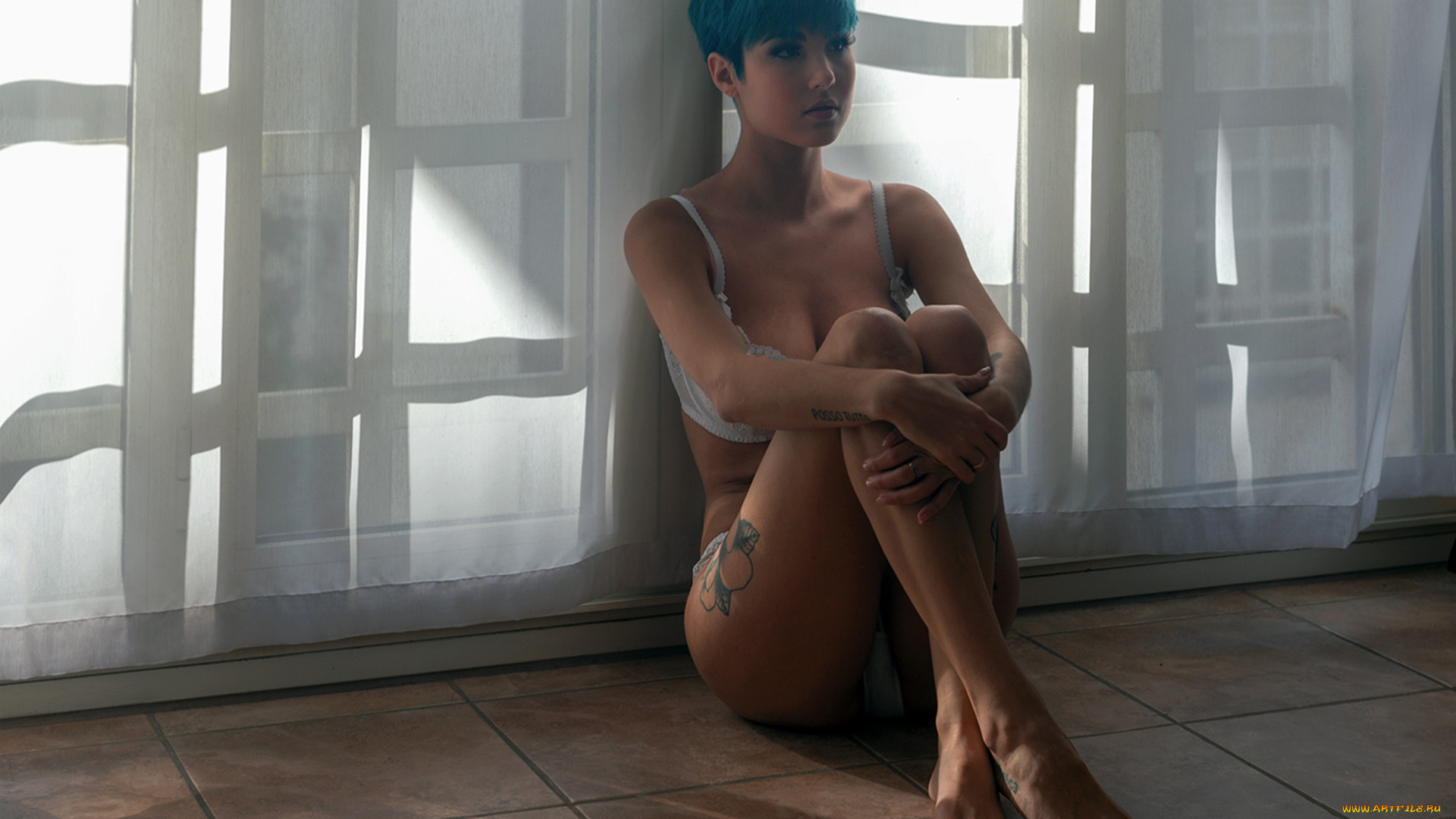 giorgia, soleri, девушки, giorgia, soleri, италия, итальянка, макияж, татуировка, тату, девушка, модель, крашеная, красотка, поза, флирт, стройная, сексуальная, фигура