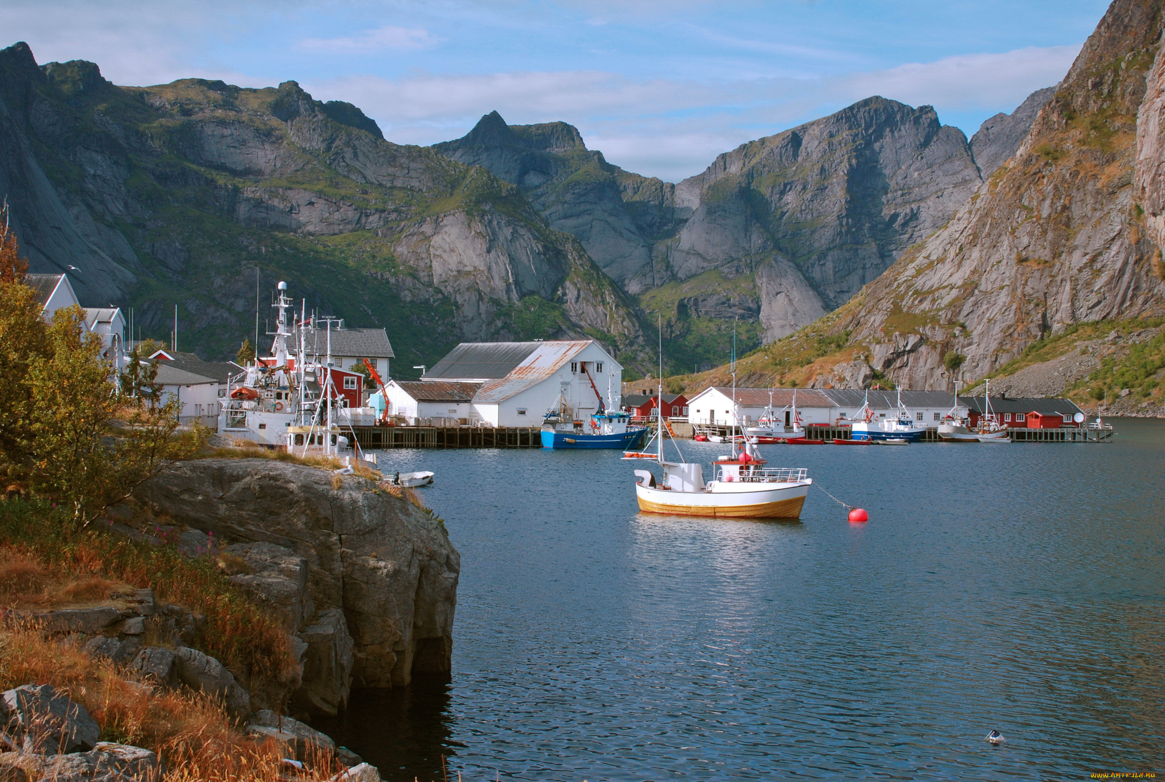 норвегия, нурланн, москенес, города, пейзажи, дома, горы, река