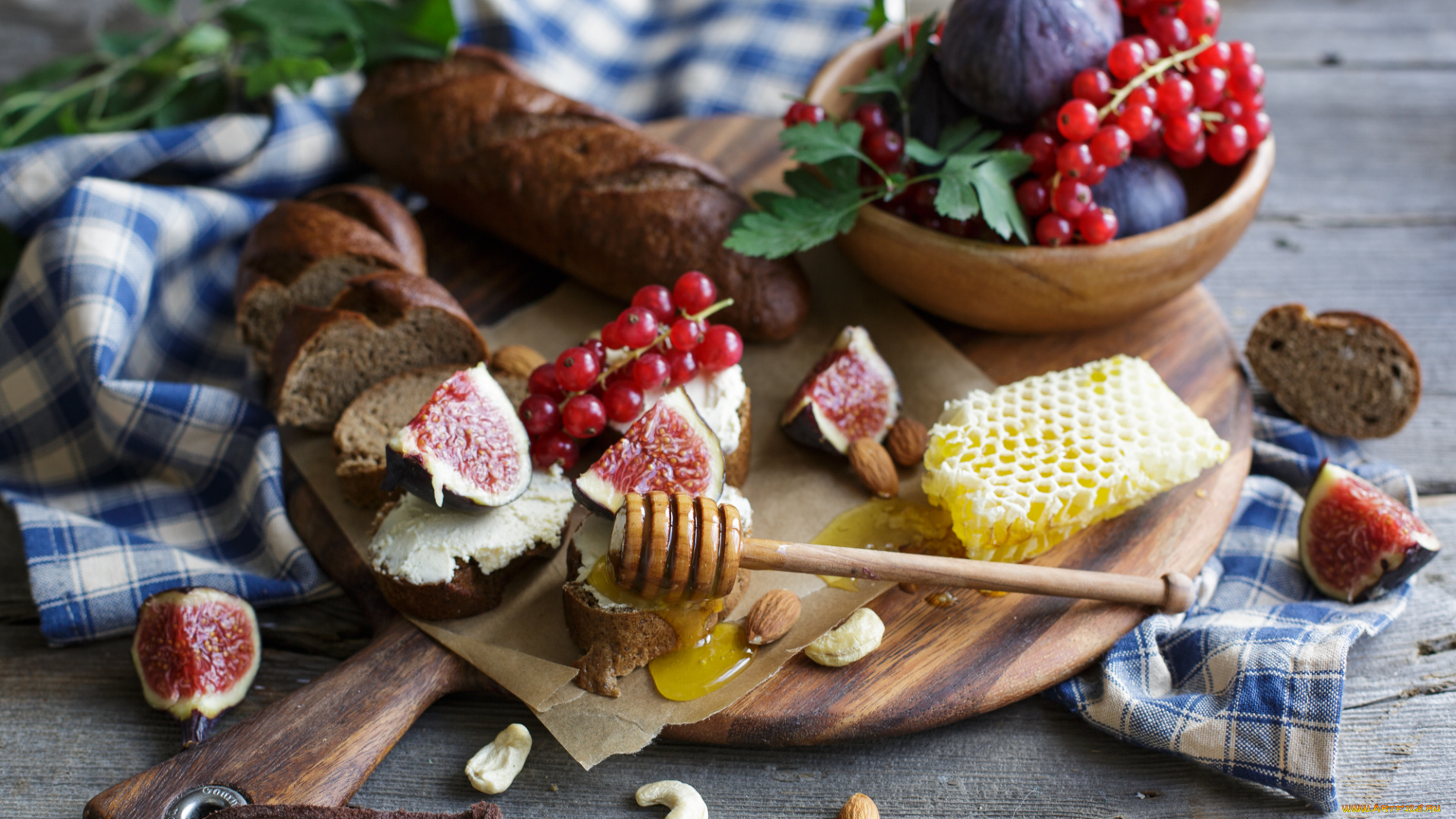 еда, разное, хлеб, смородина, инжир, мед