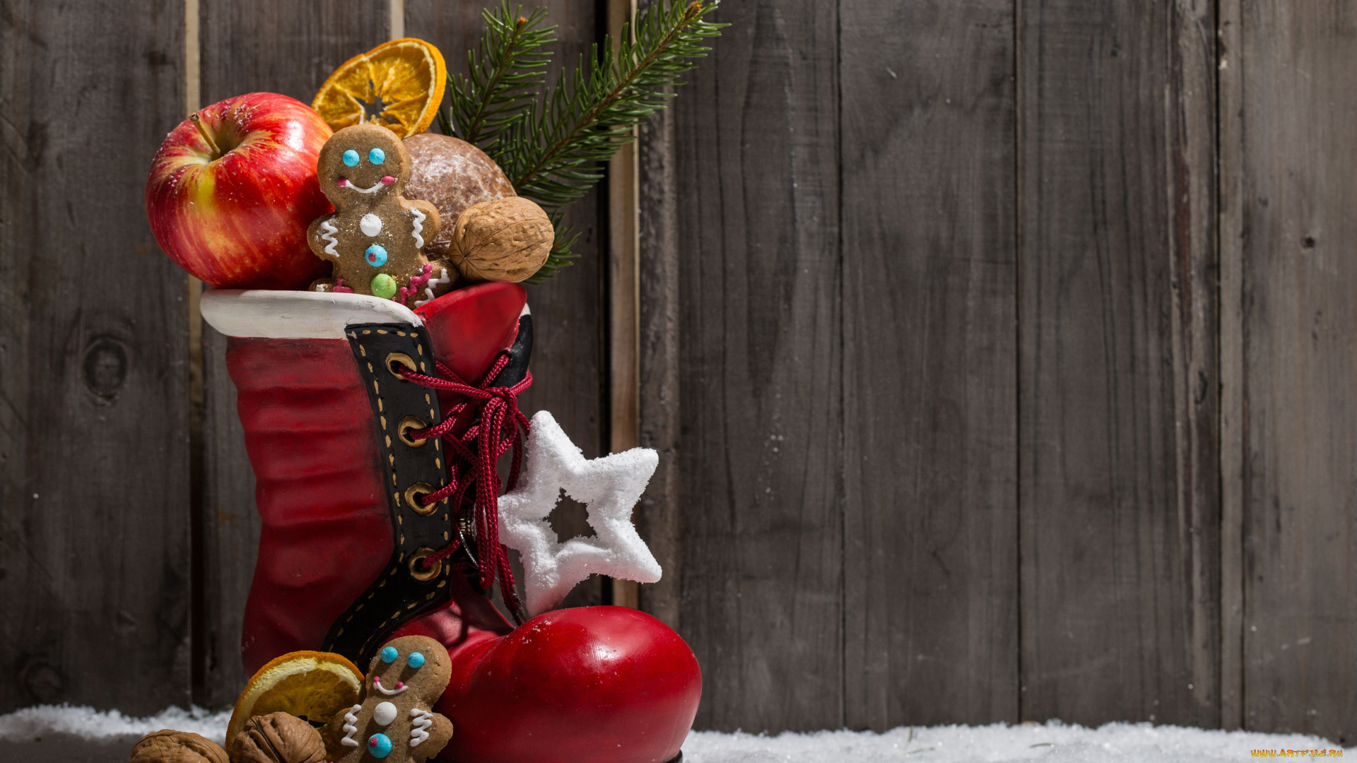 праздничные, угощения, яблоко, орехи, ботинок, пряники