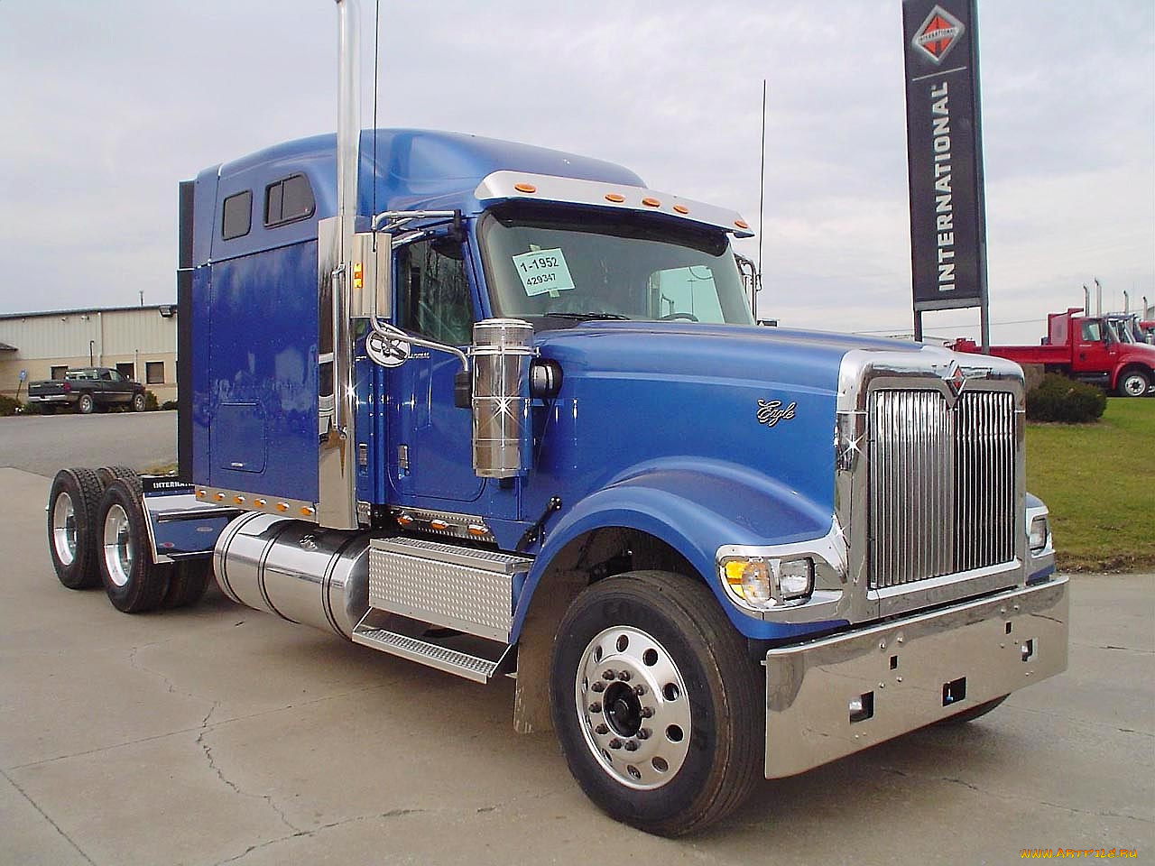 автомобили, international