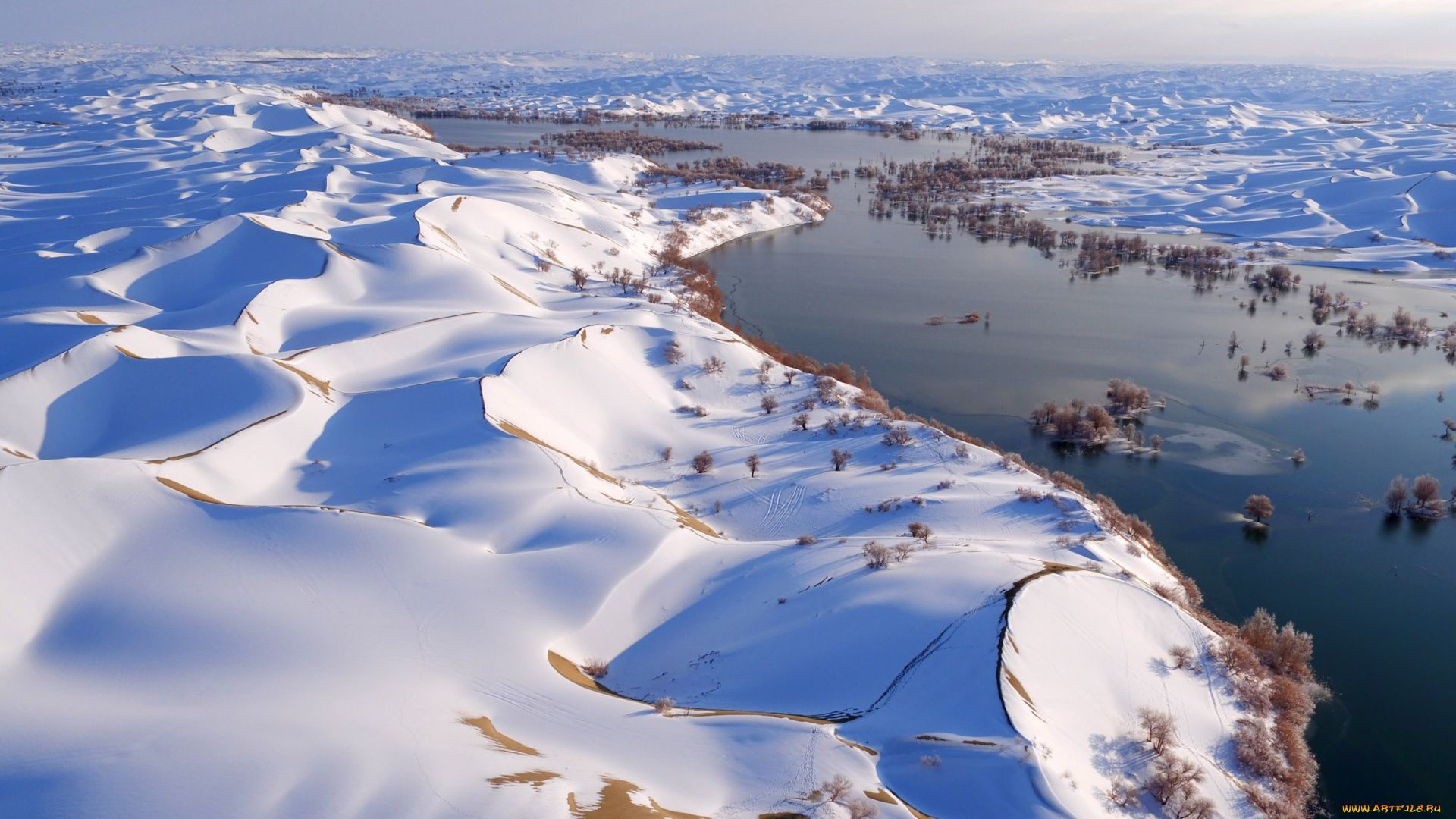 природа, зима, trees, china, dunes, winter, landscape, river, nature, snow, snowy, sky, water