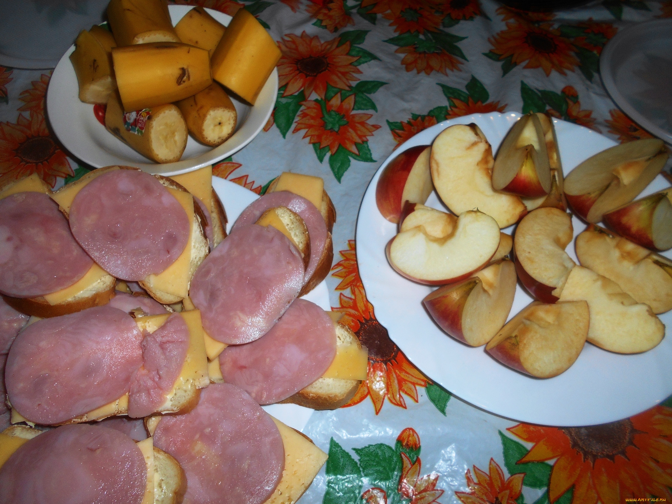 еда, бутерброды, , гамбургеры, , канапе, хлеб, сыр, колбаса, яблоки, бананы