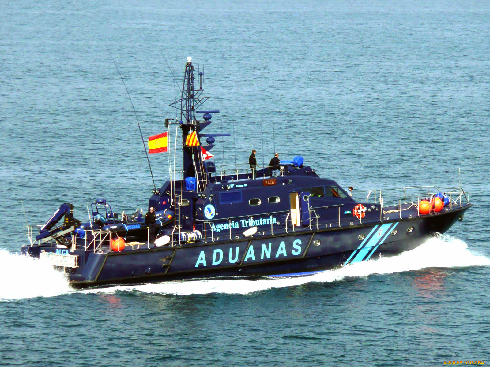 корабли, катера