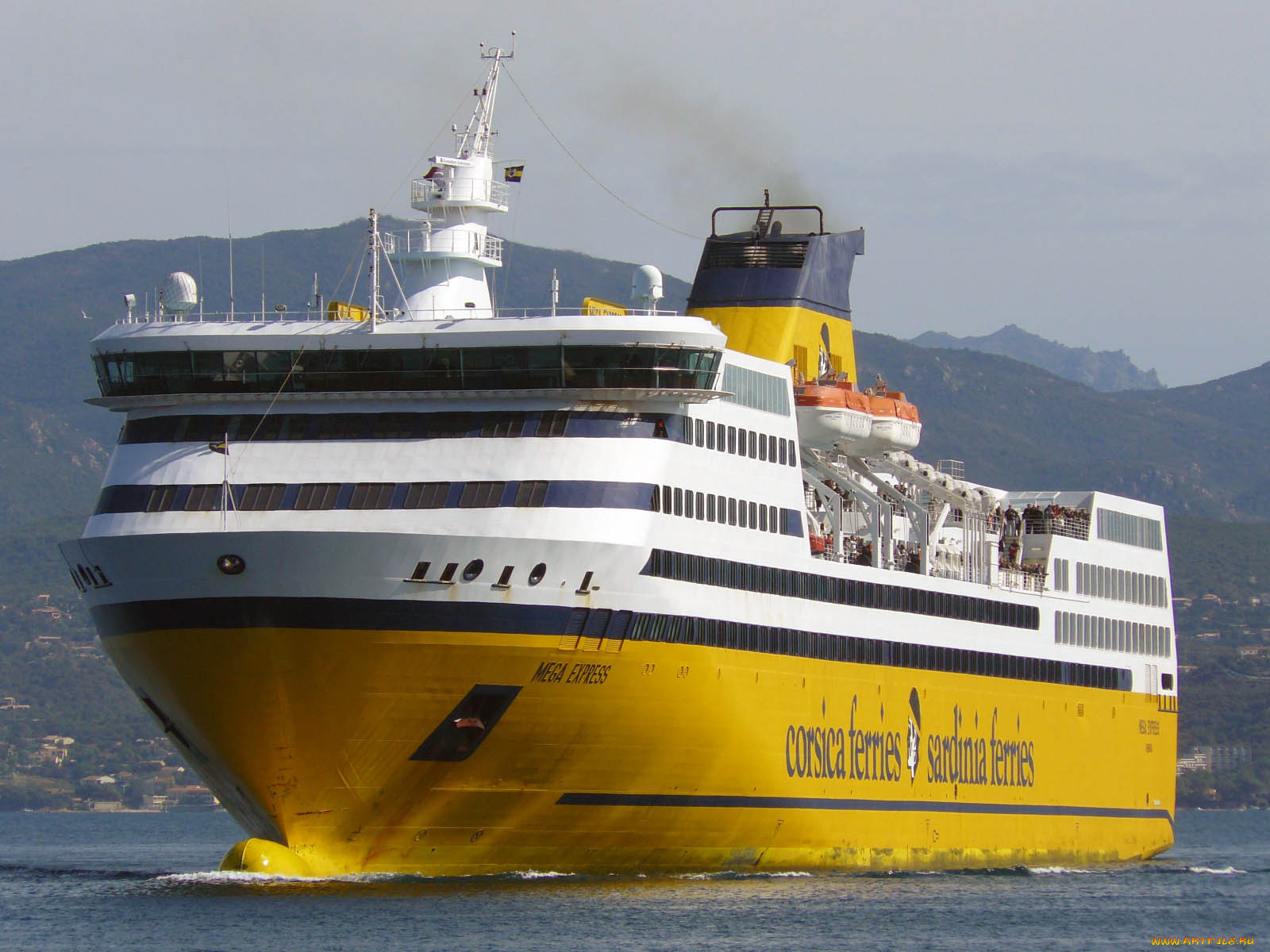 корабли, лайнеры