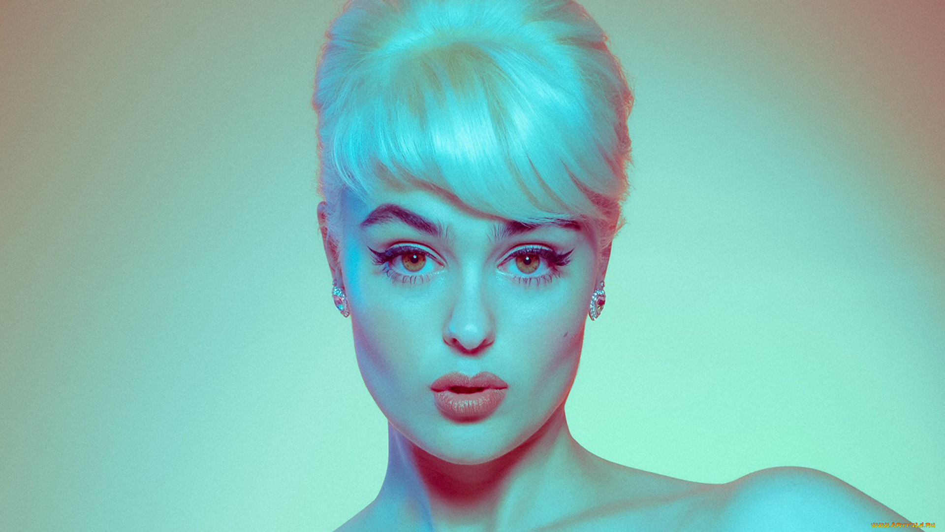 stefania, ferrario, девушки, stefania, ferrario, plus, size, блондинка, блонда, причёска, модель, полная, девушка, красотка, поза, фигура, флирт, взгляд, макияж