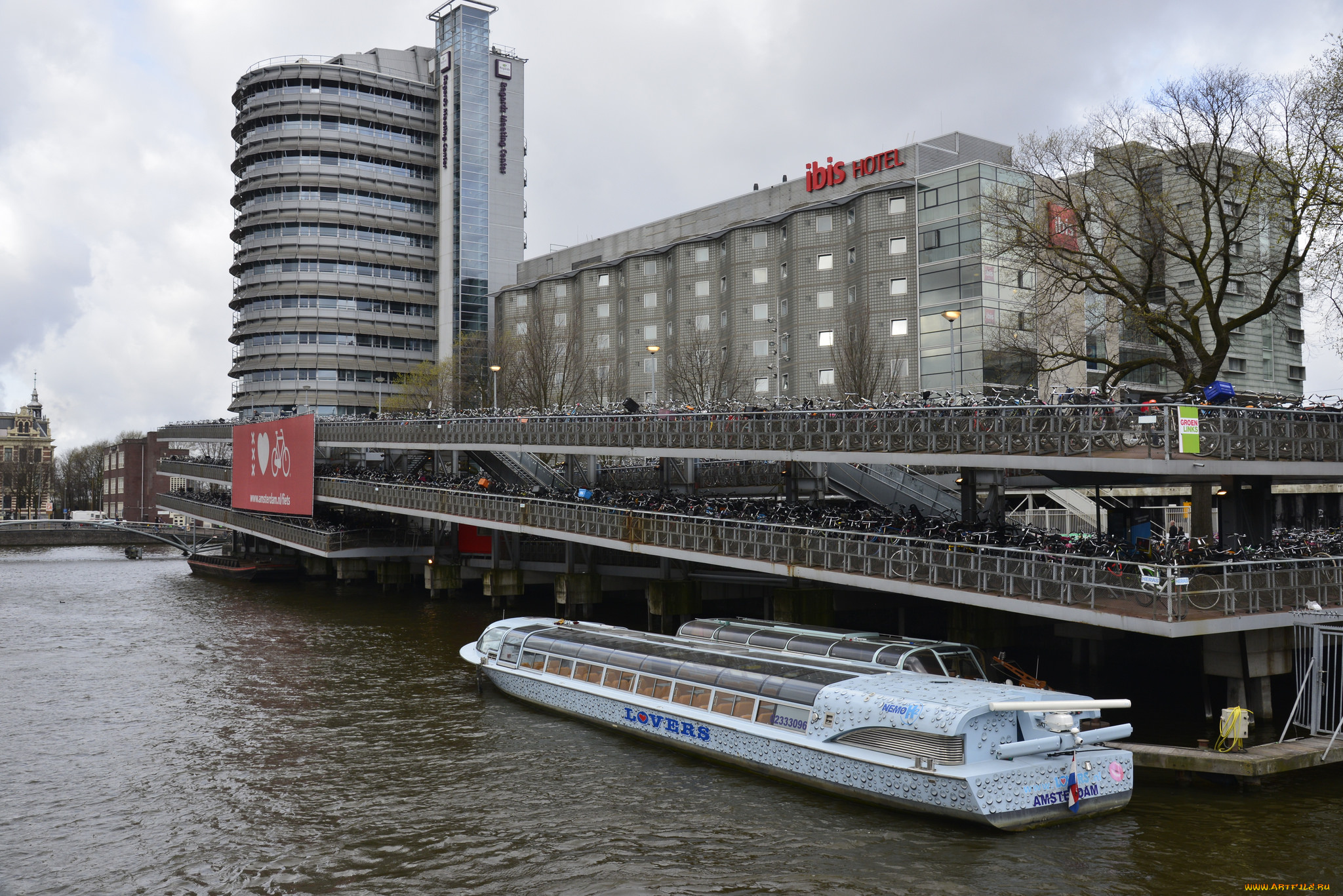 корабли, теплоходы, город, река, вокзал, судно