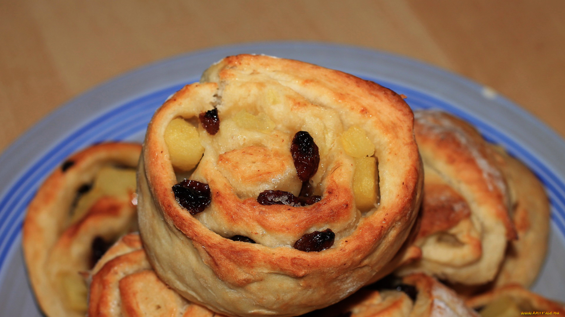 еда, хлеб, , выпечка, булочки, изюм, выпечка