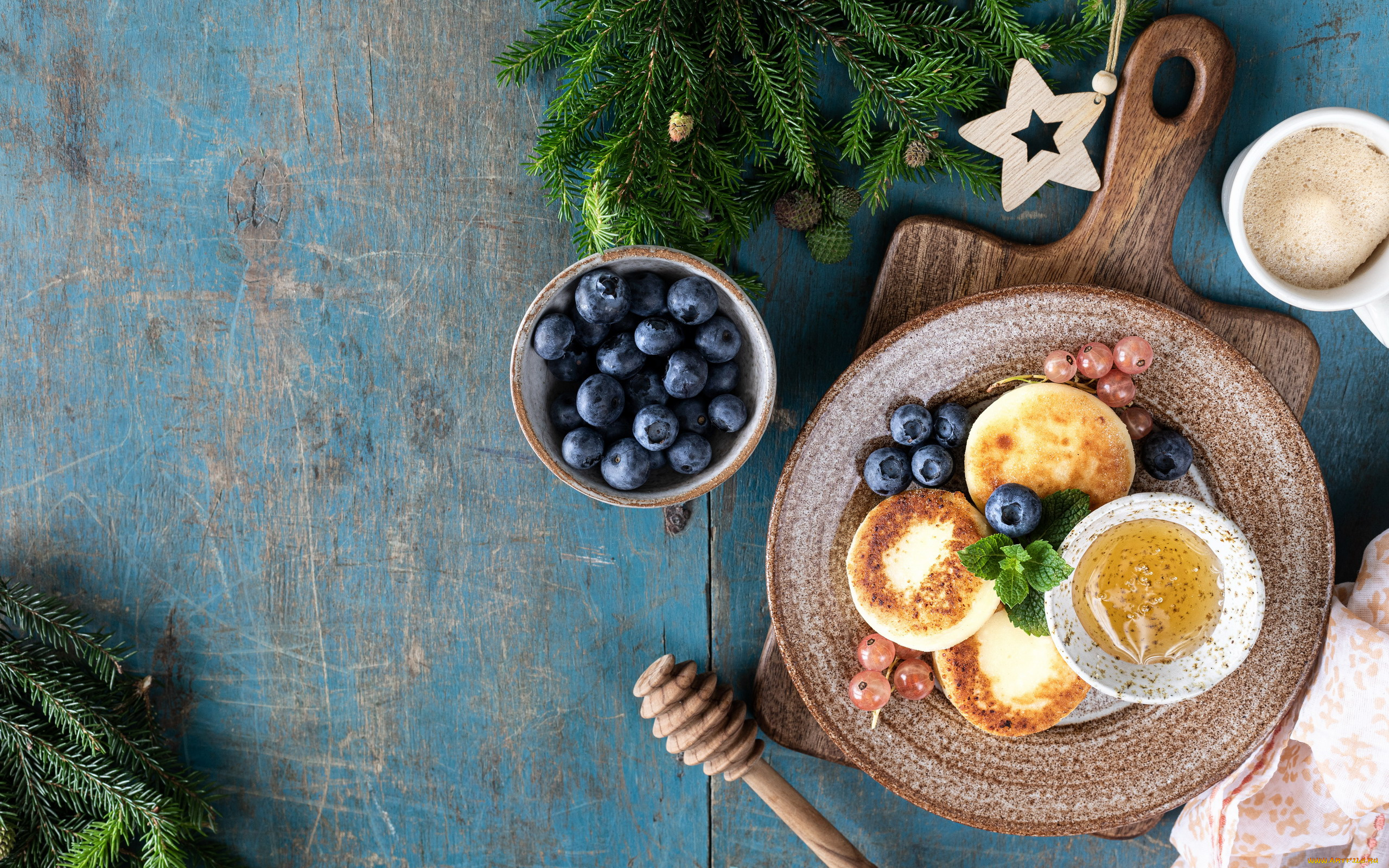 еда, блины, , оладьи, черника, оладьи, мед