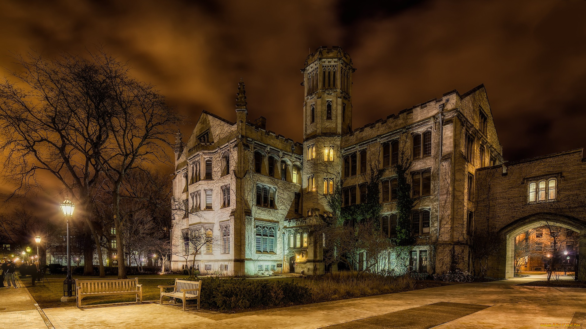 julius, rosenwald, hall, , university, of, chicago, , chicago, , illinois, города, Чикаго, , сша, ночь, замок, фонари, площадь