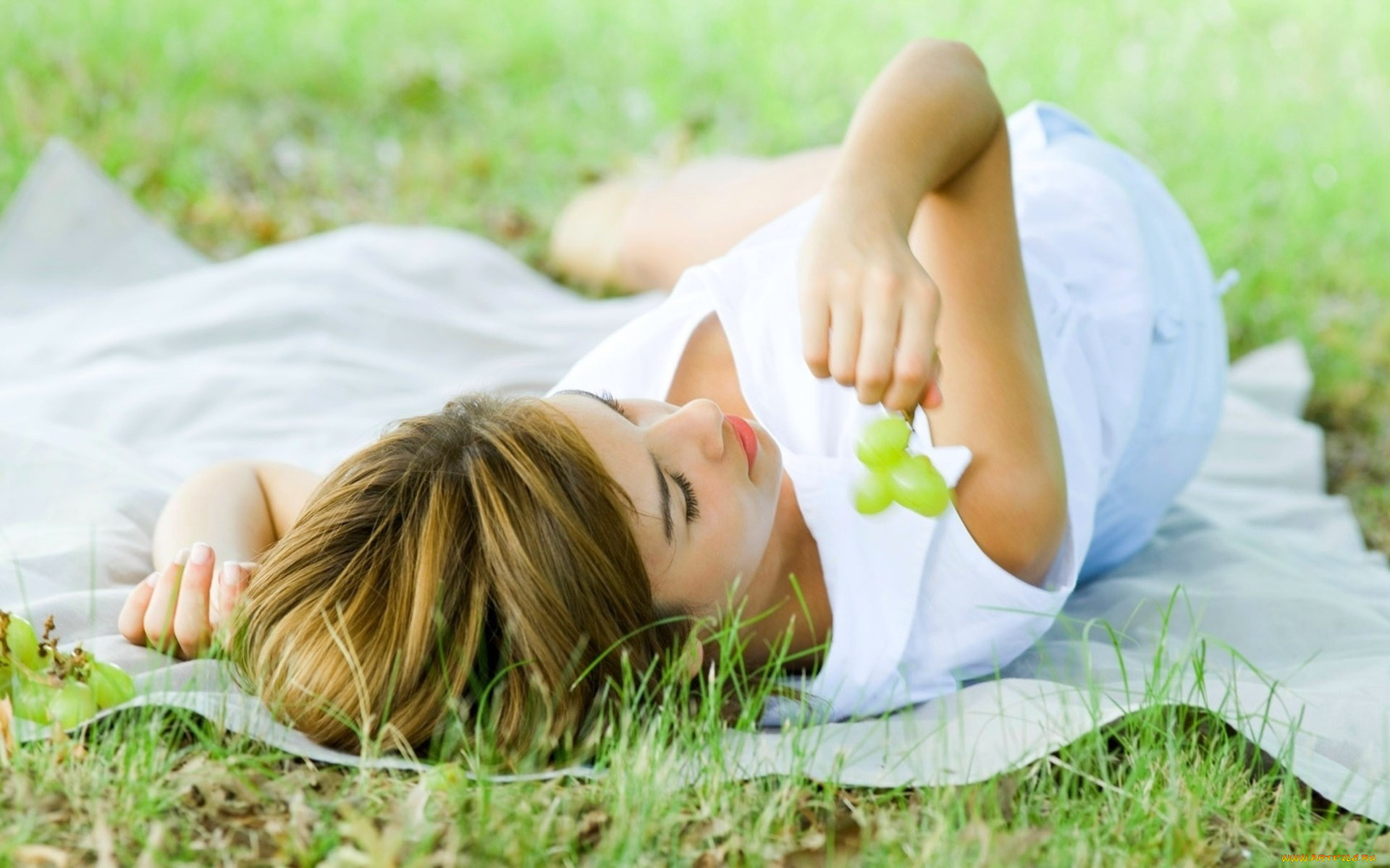 девушки, -unsort, , блондинки, виноград, отдых, лужайка, трава, блондинка