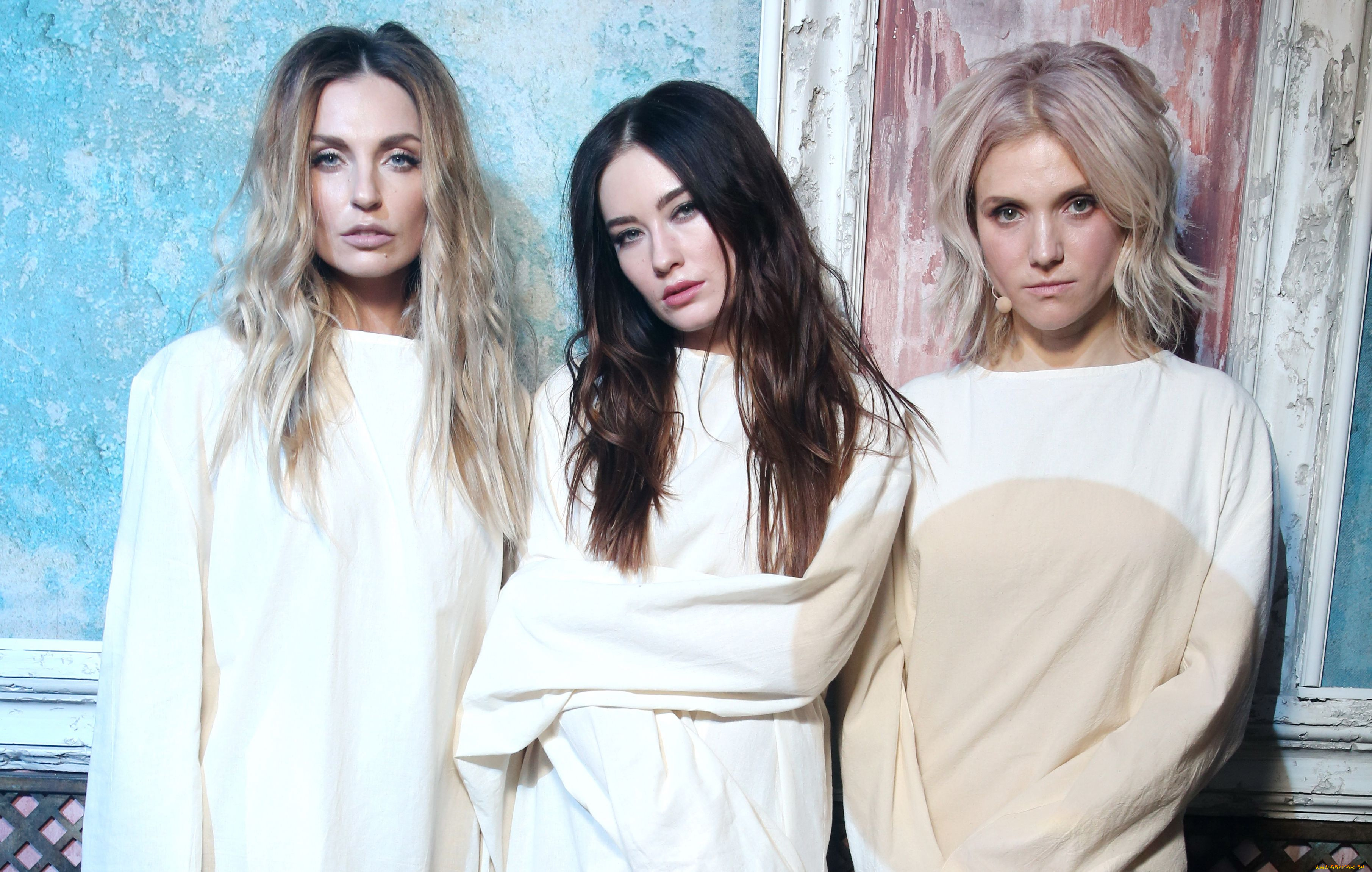 фабрика, музыка, девушки, группа