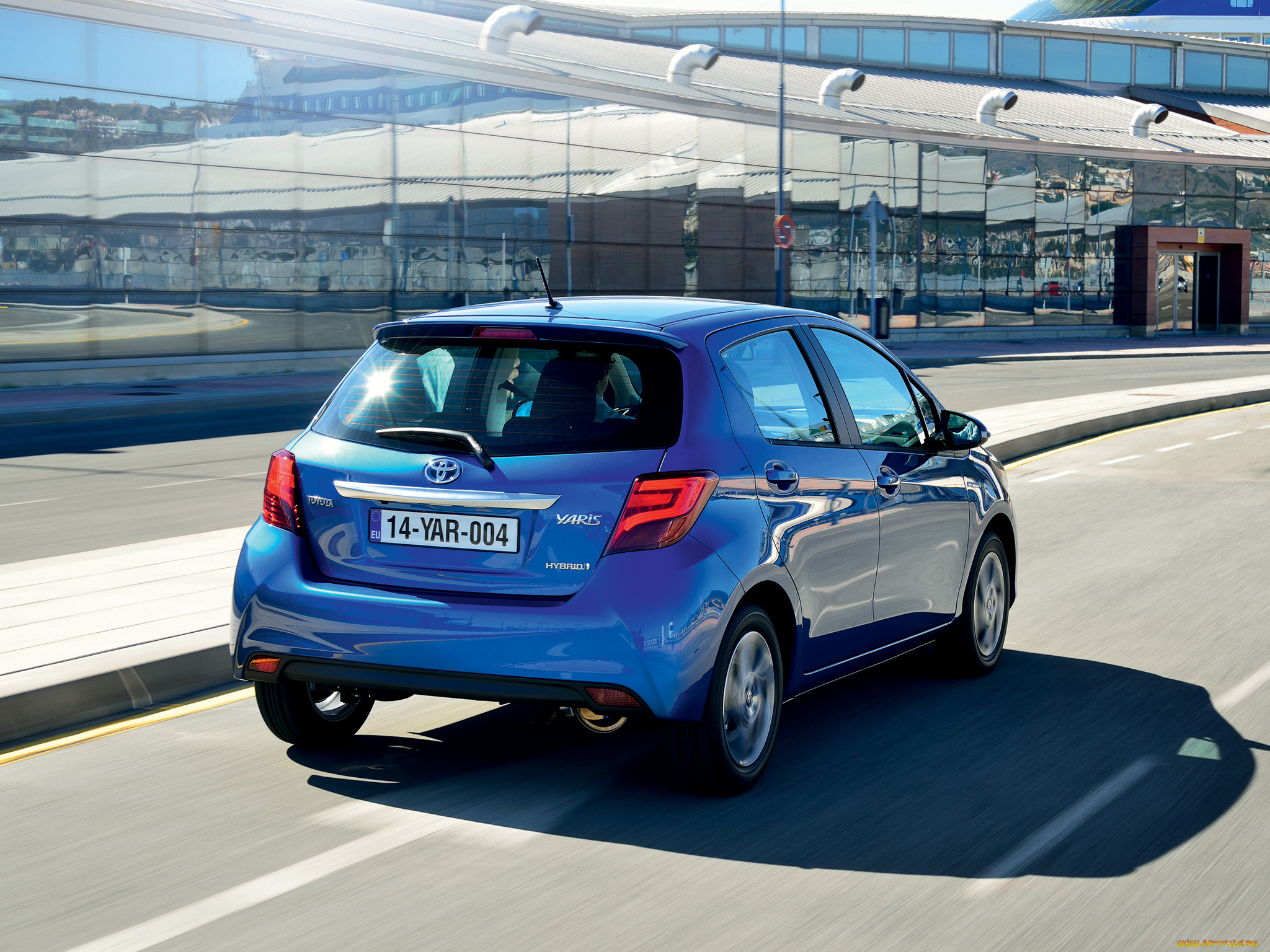 автомобили, toyota, yaris, синий, 2014г, hybrid