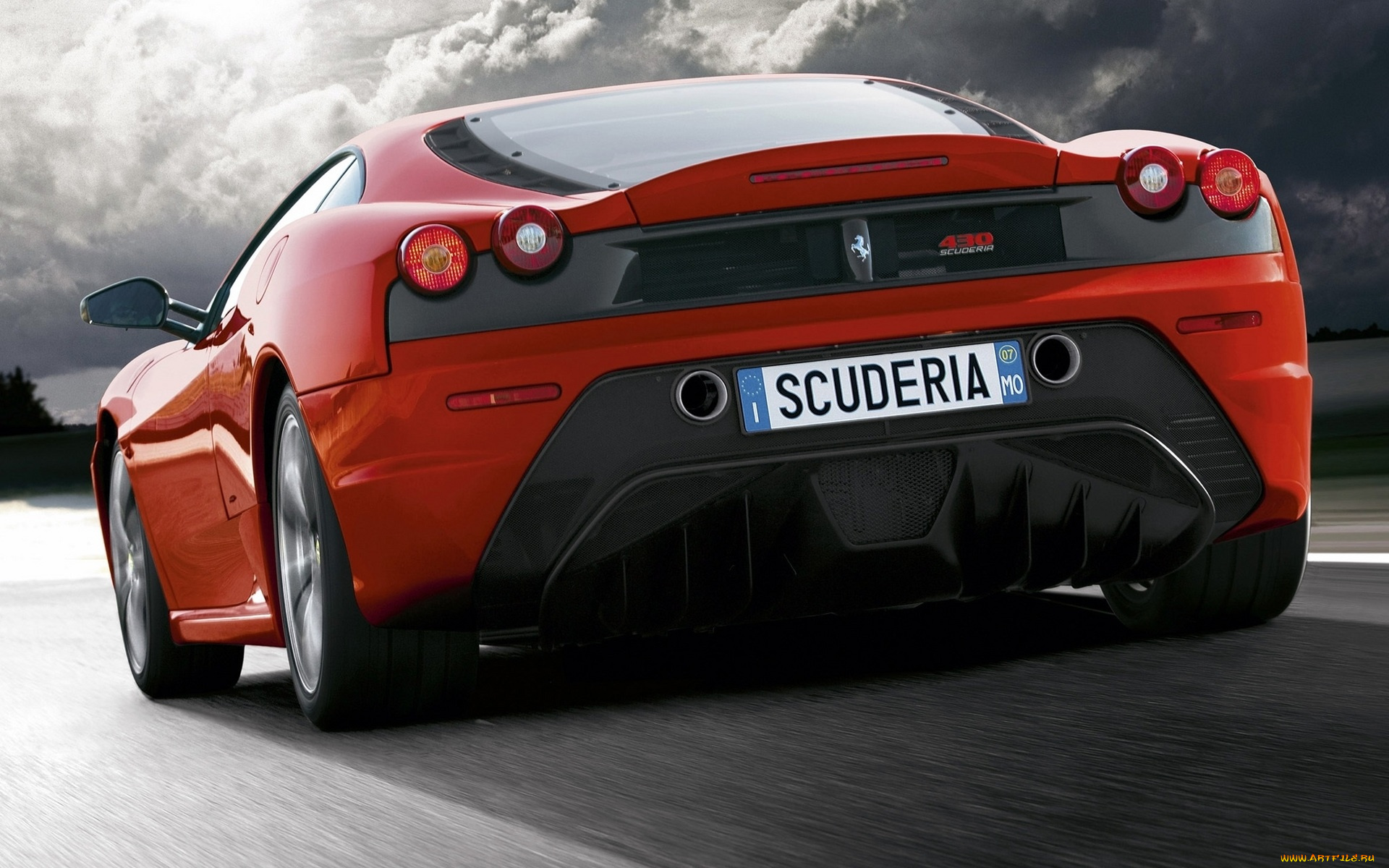 автомобили, ferrari, шоссе, дорога, scuderia, феррари, скорость, красная, тучи, трасса