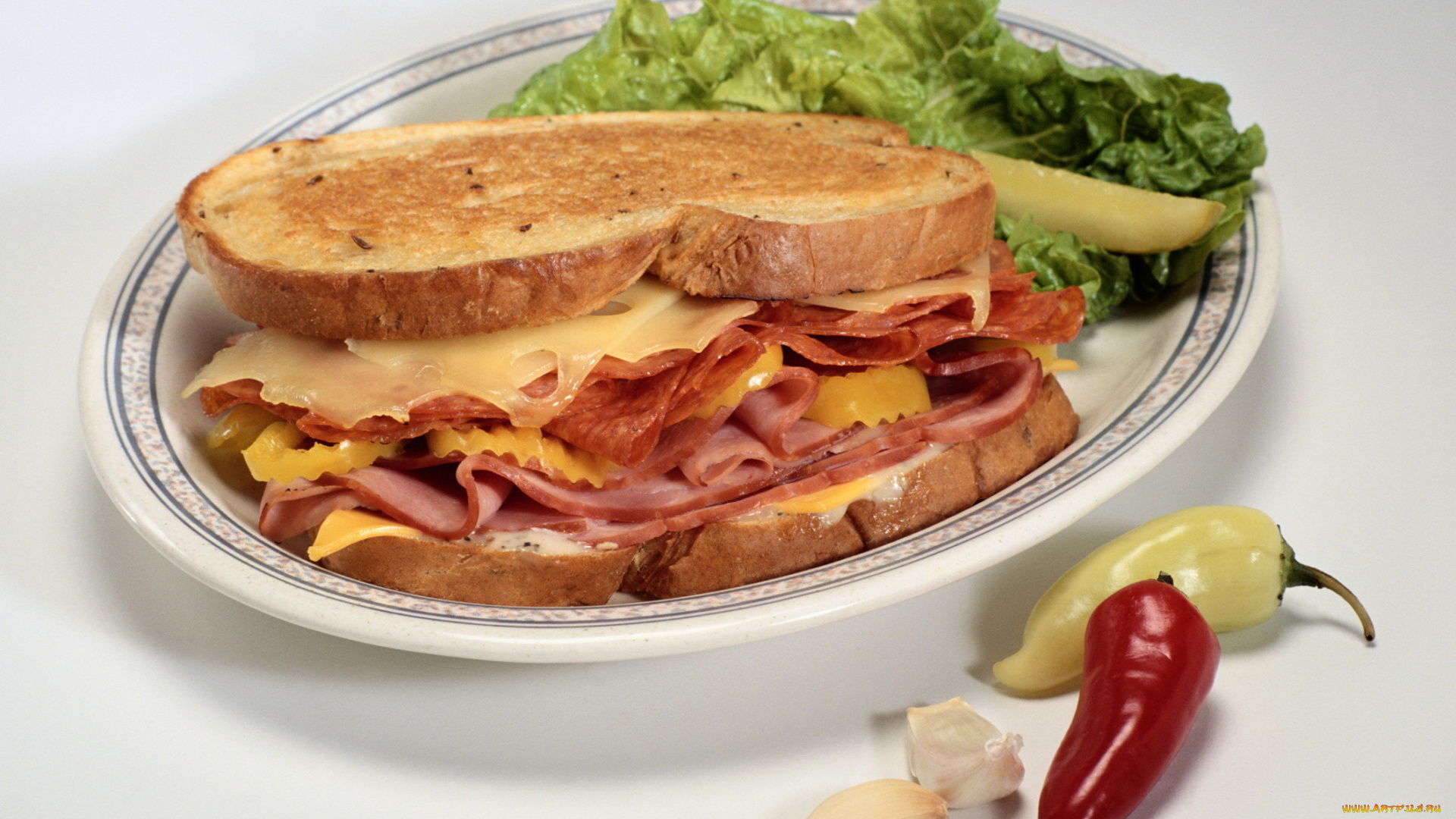 еда, бутерброды, гамбургеры, канапе, сыр, ветчина, перец, чеснок, тарелка