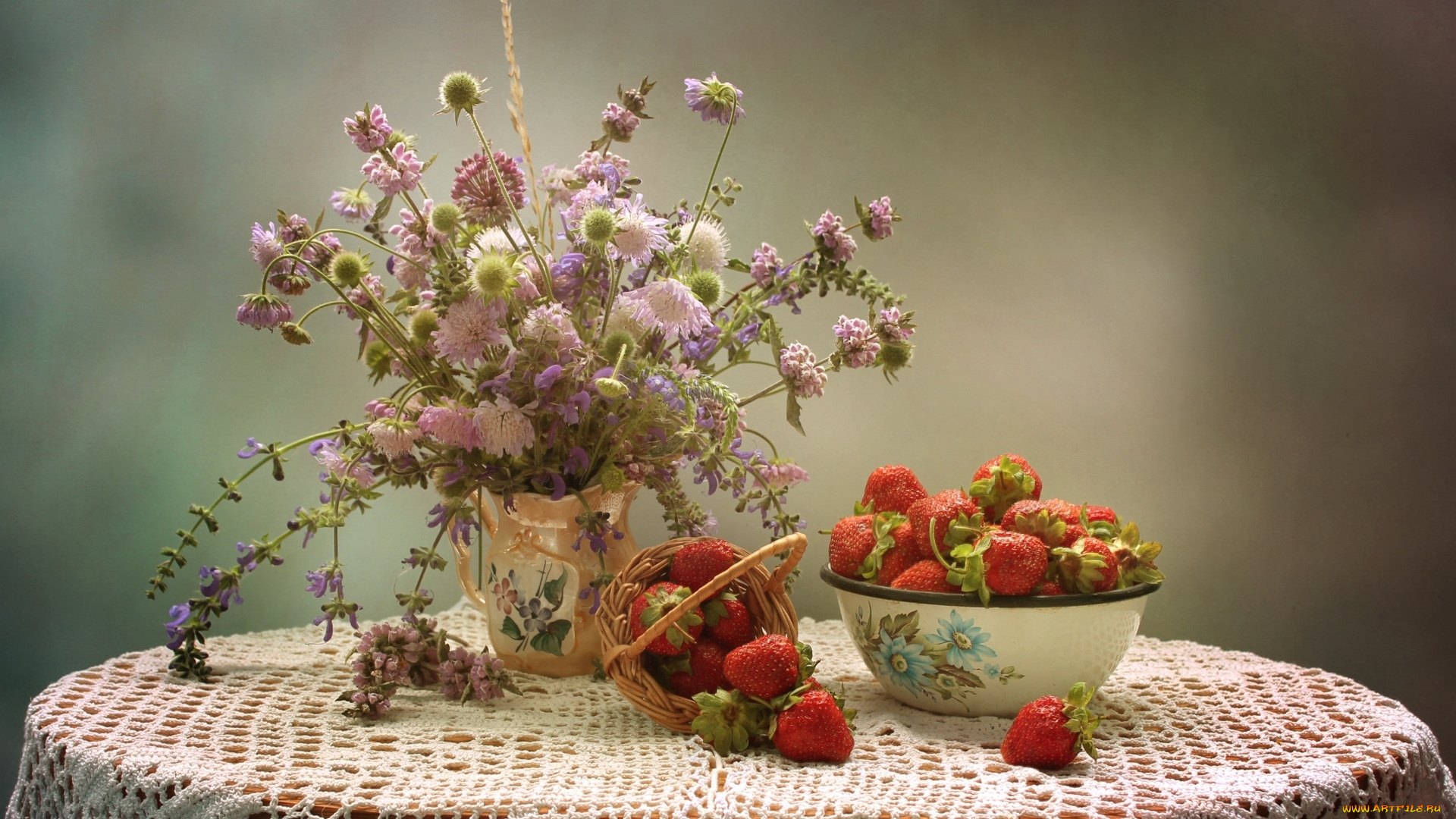 еда, натюрморт, клубника, лето, букет, скабиоза