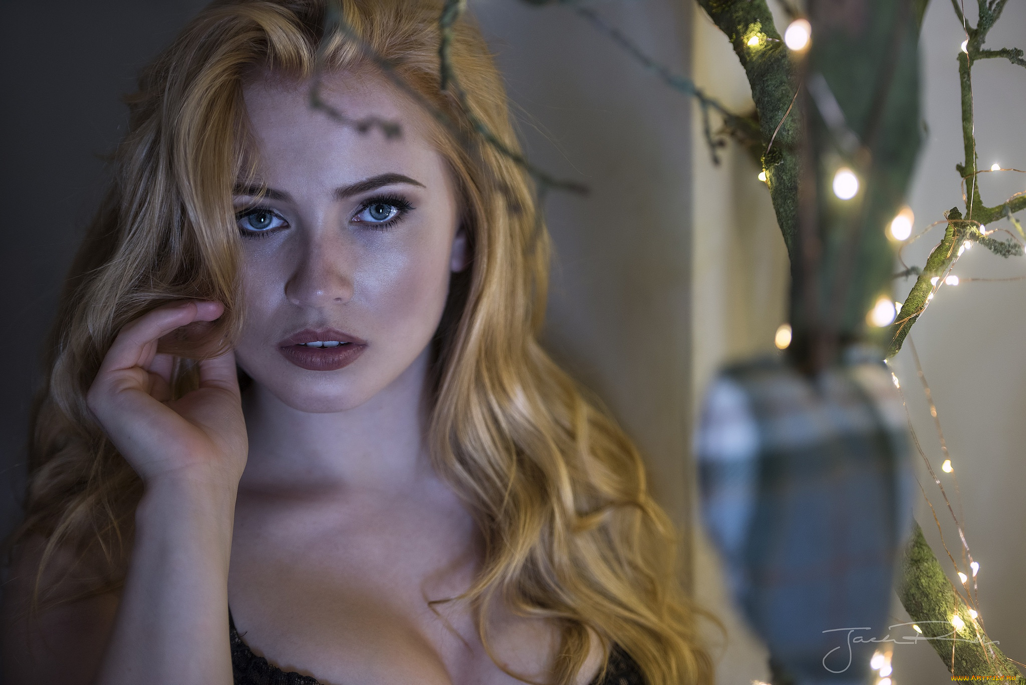 девушки, -unsort, , лица, , портреты, портрет, взгляд, лампочки