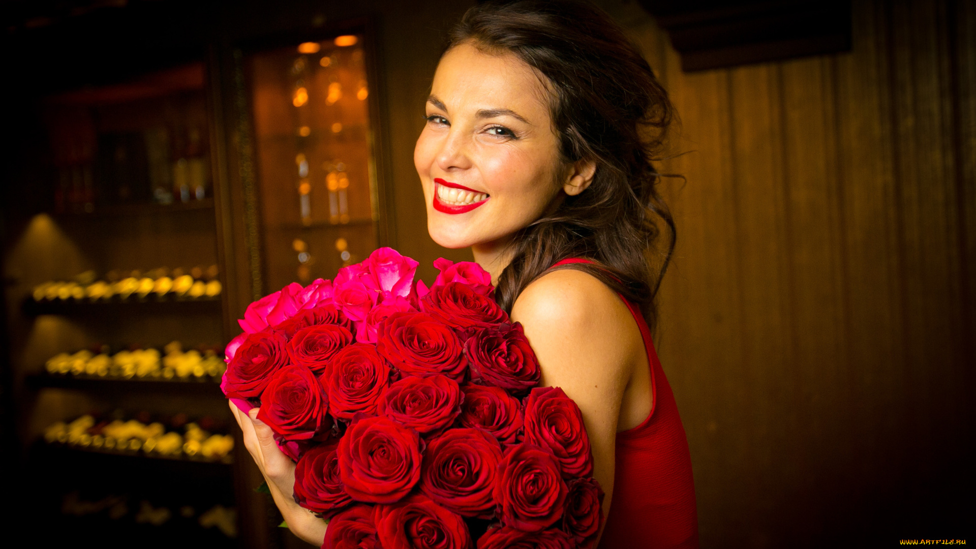 музыка, сати, казанова, певица, шатенка, улыбка, букет, розы