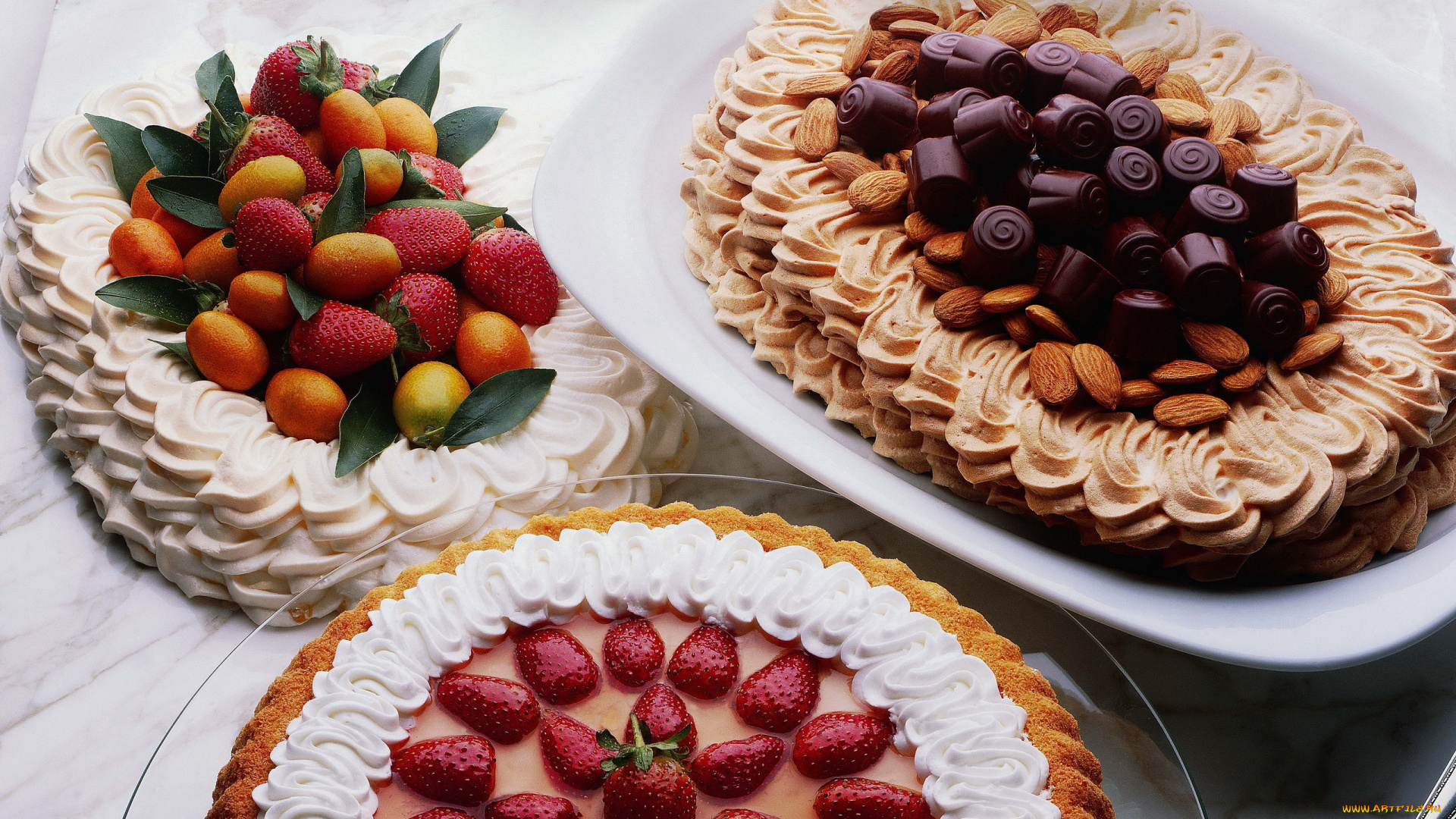 еда, торты, ягоды, орехи, клубника, шоколад